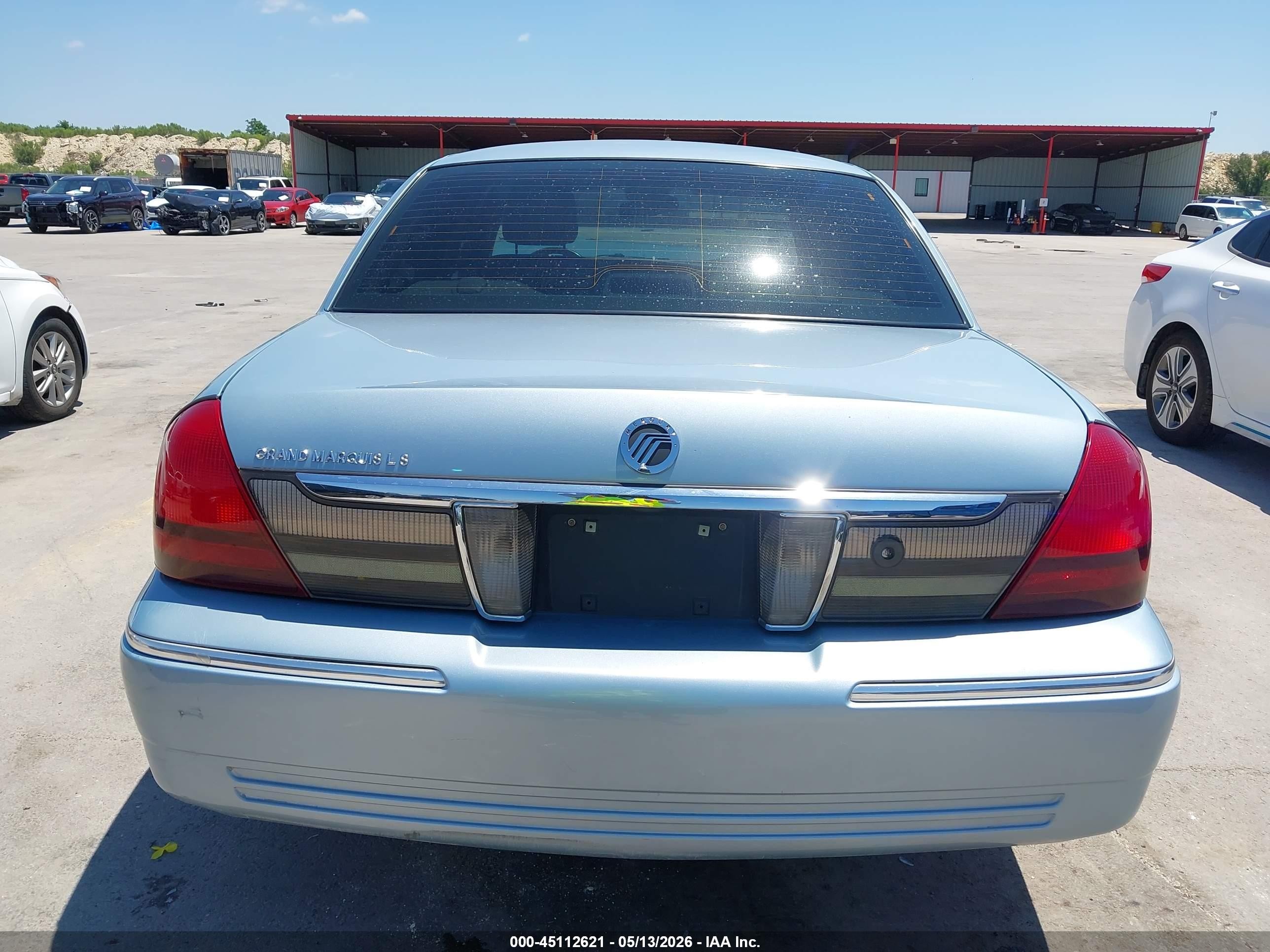 2008 Mercury Grand Marquis Ls Light Blue vin: 2MEFM75V28X600204
