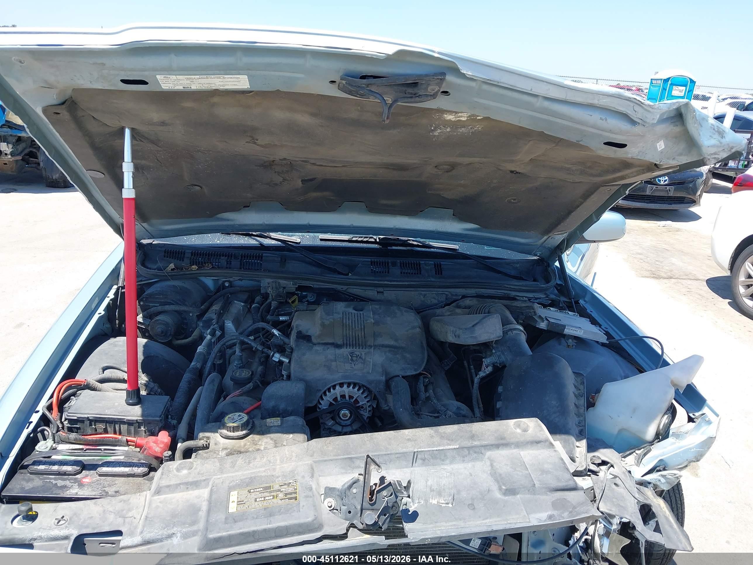 2008 Mercury Grand Marquis Ls Light Blue vin: 2MEFM75V28X600204