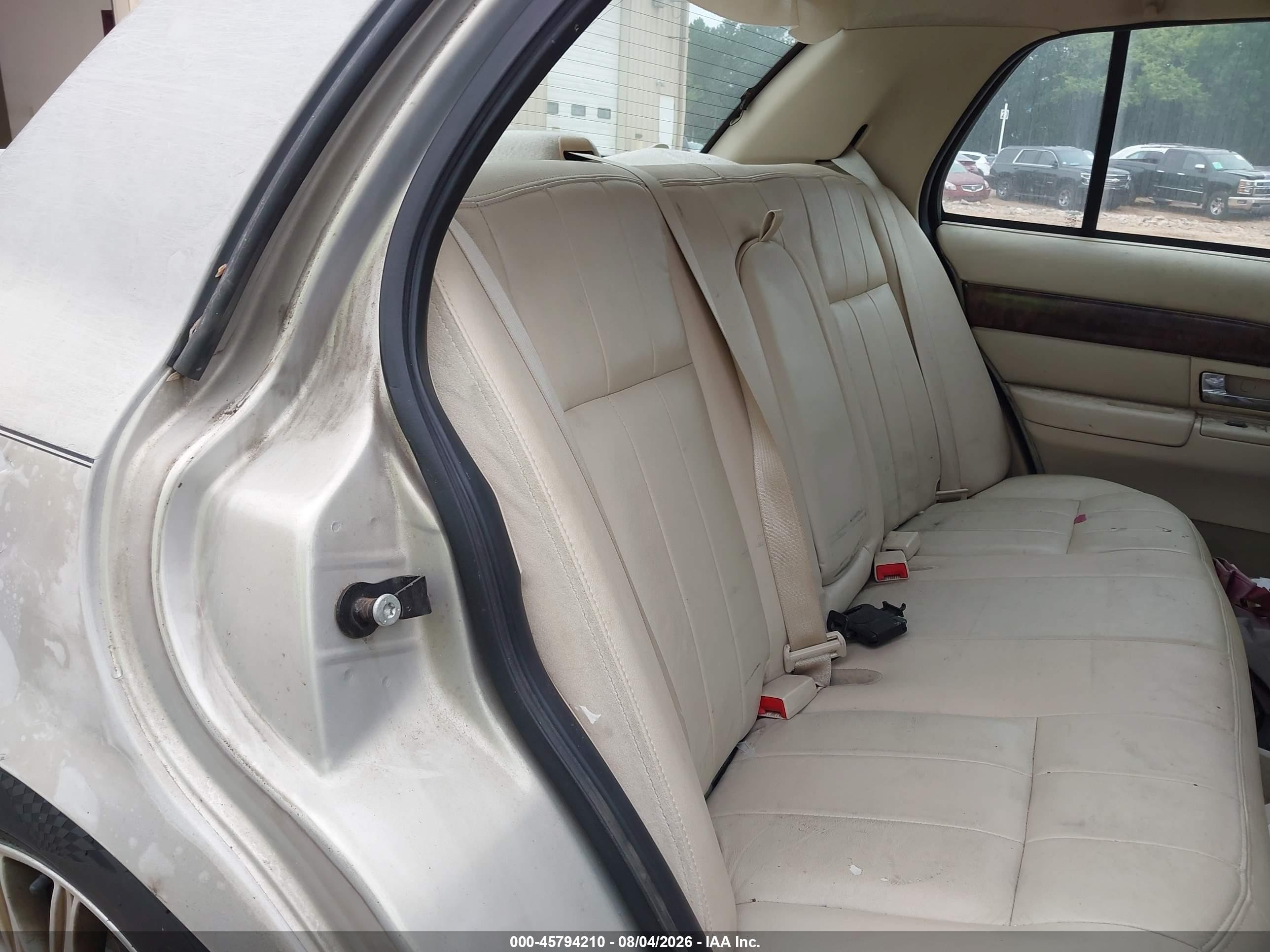 2008 Mercury Grand Marquis Ls Beige vin: 2MEFM75V28X662718
