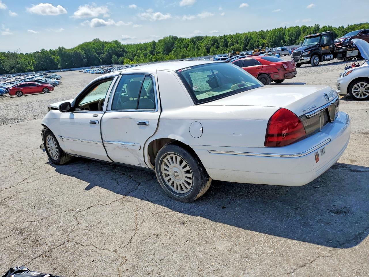 2007 Mercury Grand Marquis Ls White vin: 2MEFM75V37X620749