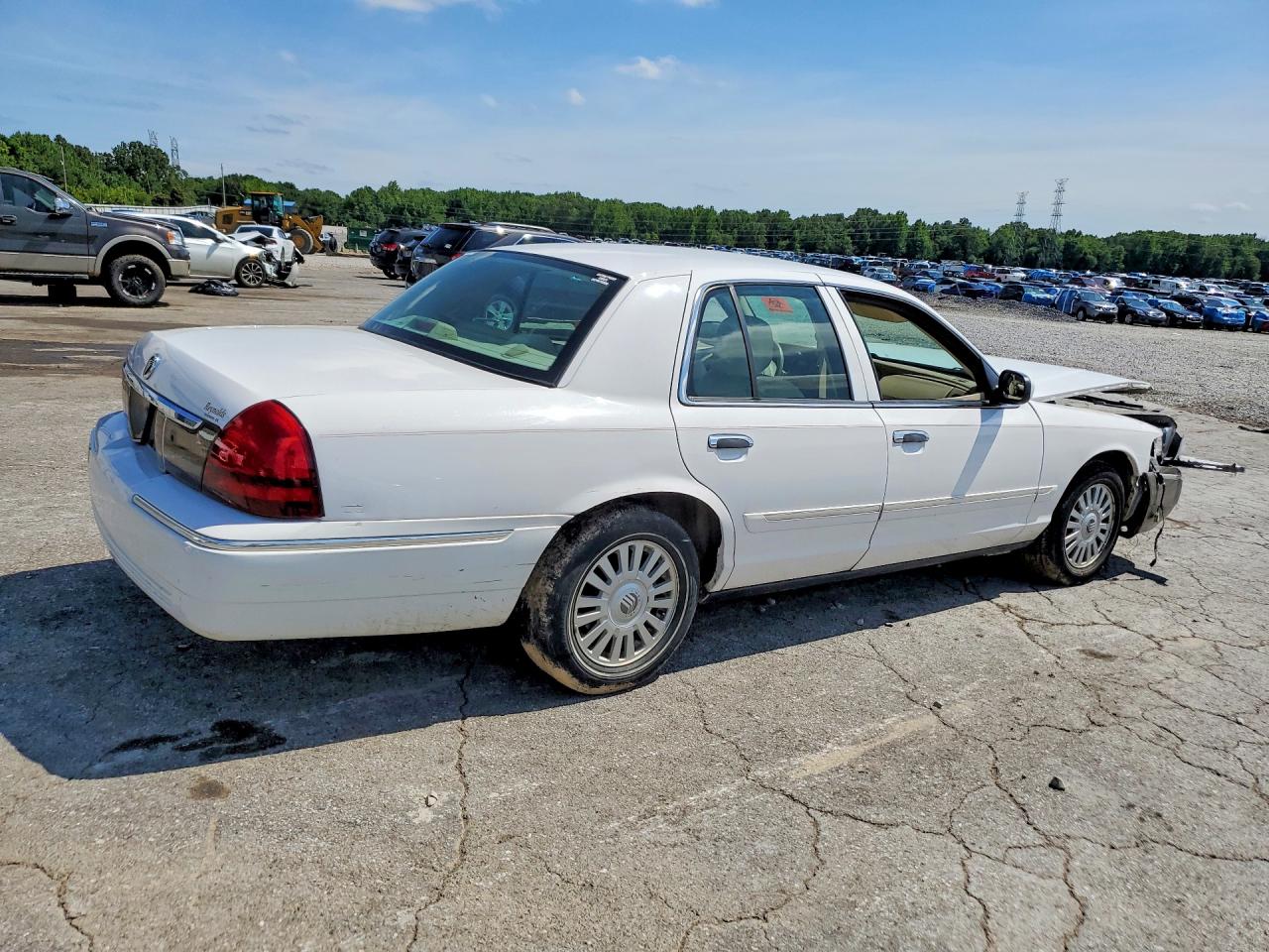 2007 Mercury Grand Marquis Ls White vin: 2MEFM75V37X620749