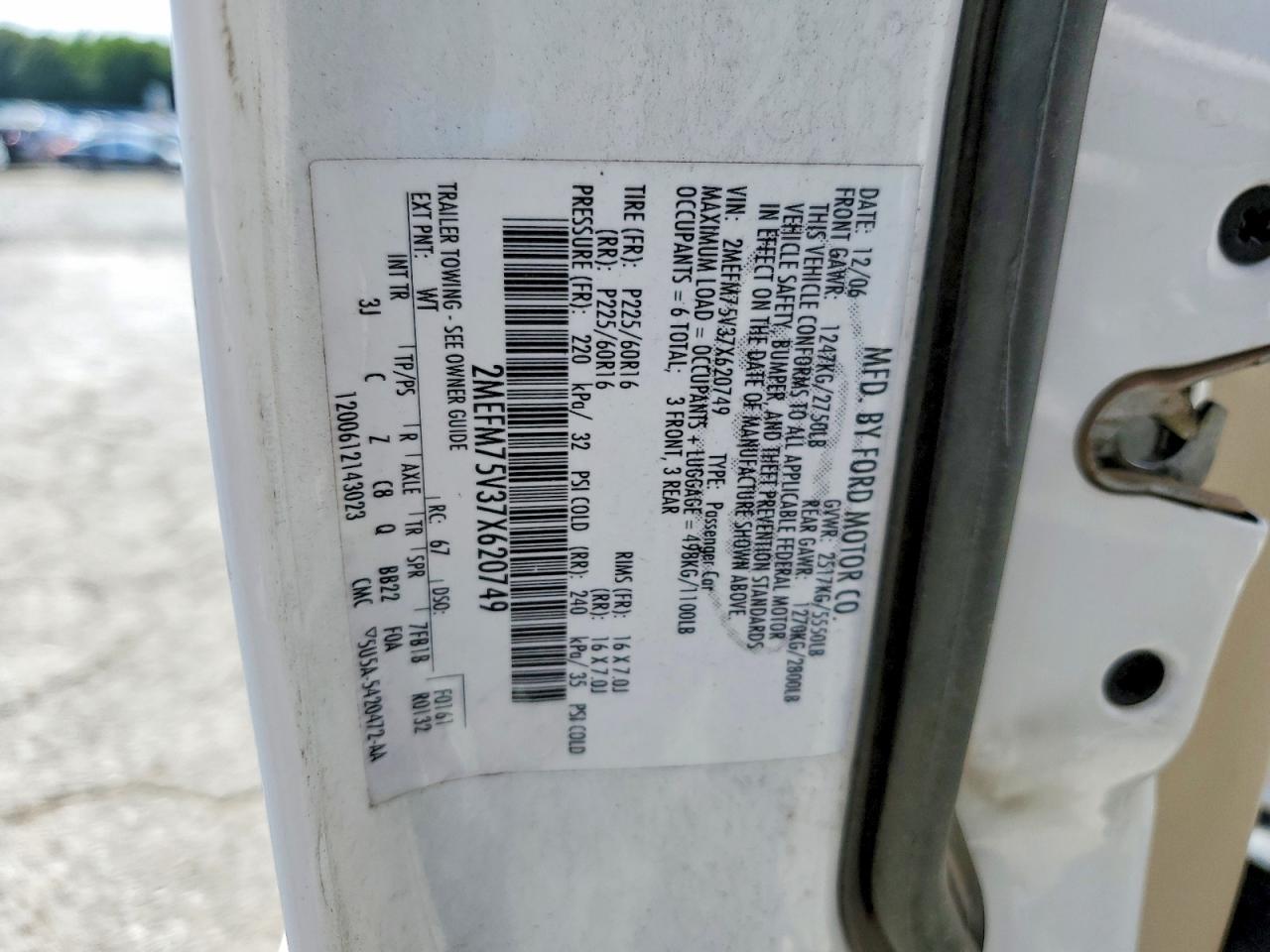 2007 Mercury Grand Marquis Ls White vin: 2MEFM75V37X620749