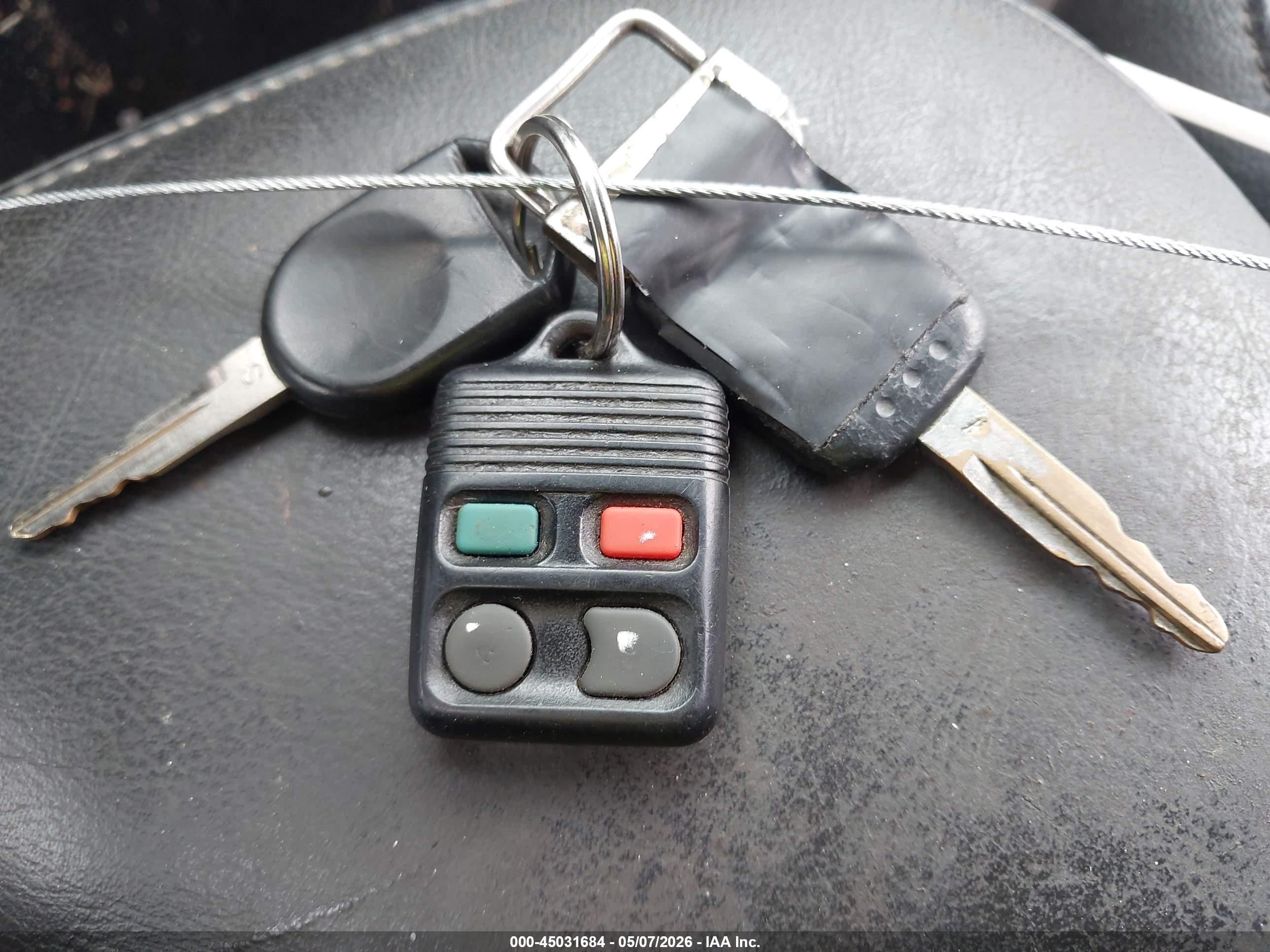 2008 Mercury Grand Marquis Ls Black vin: 2MEFM75V38X631252