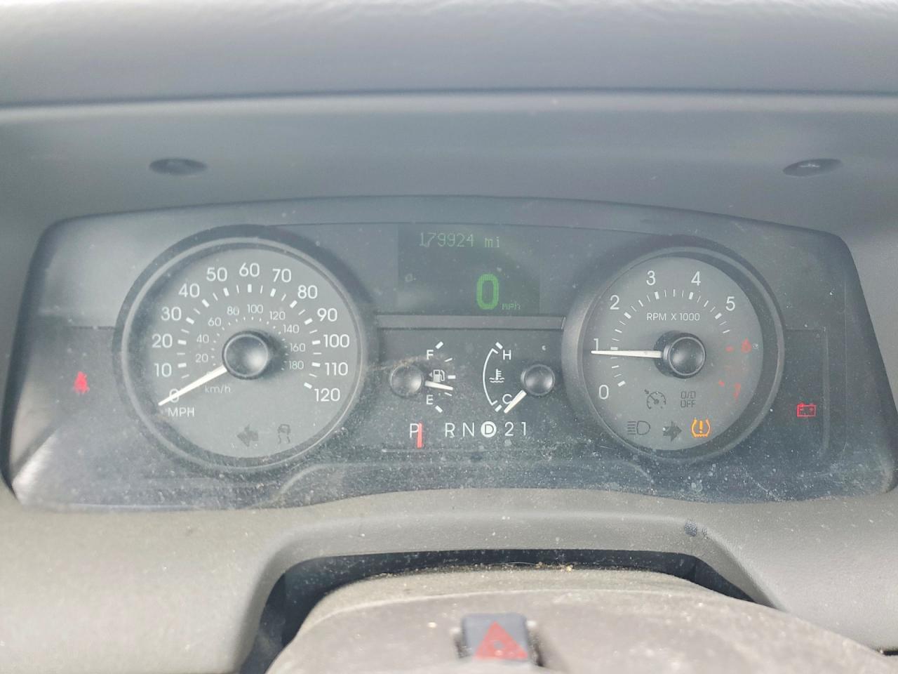 2008 Mercury Grand Marquis Ls Silver vin: 2MEFM75V38X653445
