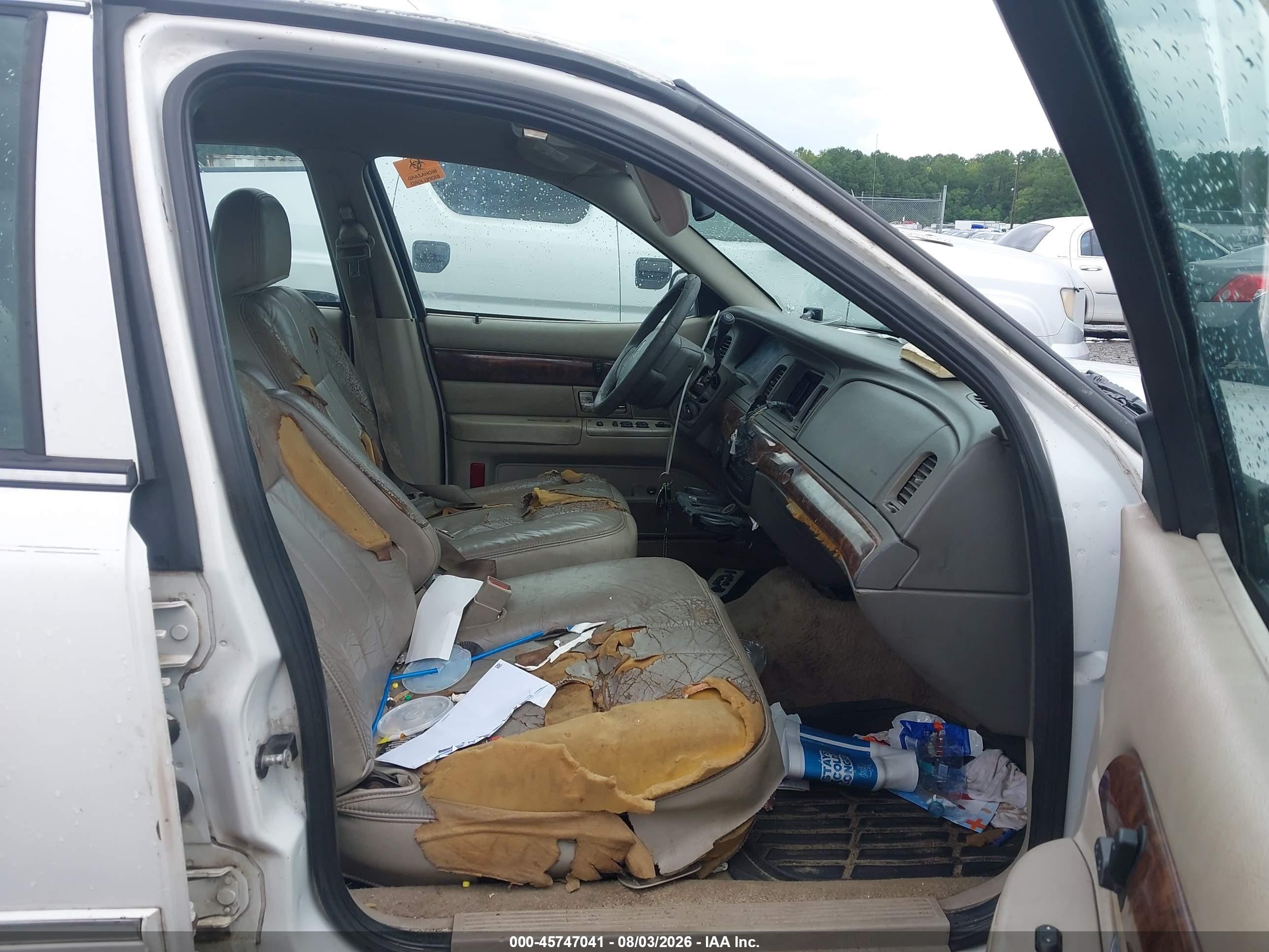 2006 Mercury Grand Marquis Ls White vin: 2MEFM75V46X629426