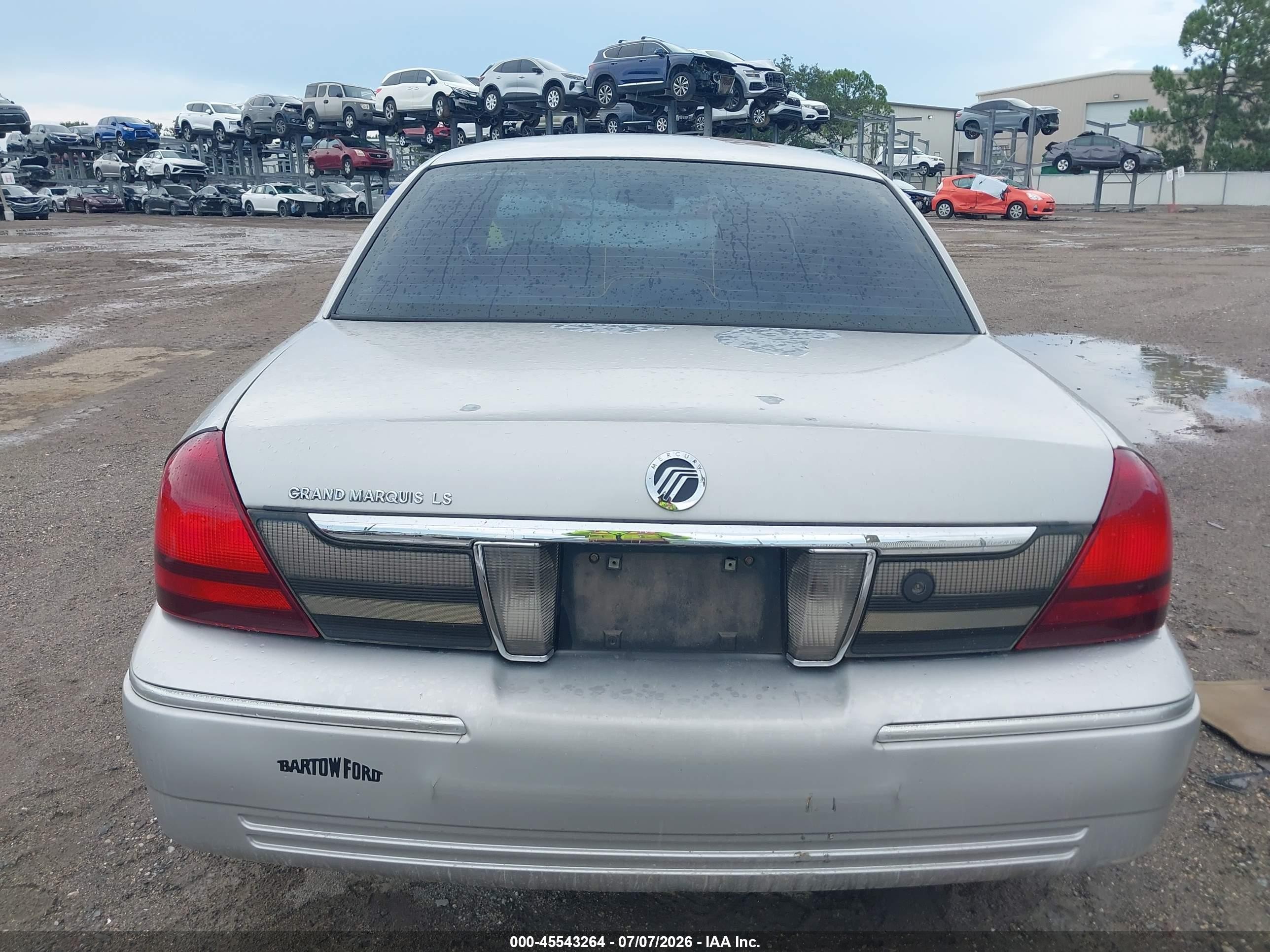 2007 Mercury Grand Marquis Ls Silver vin: 2MEFM75V47X615818