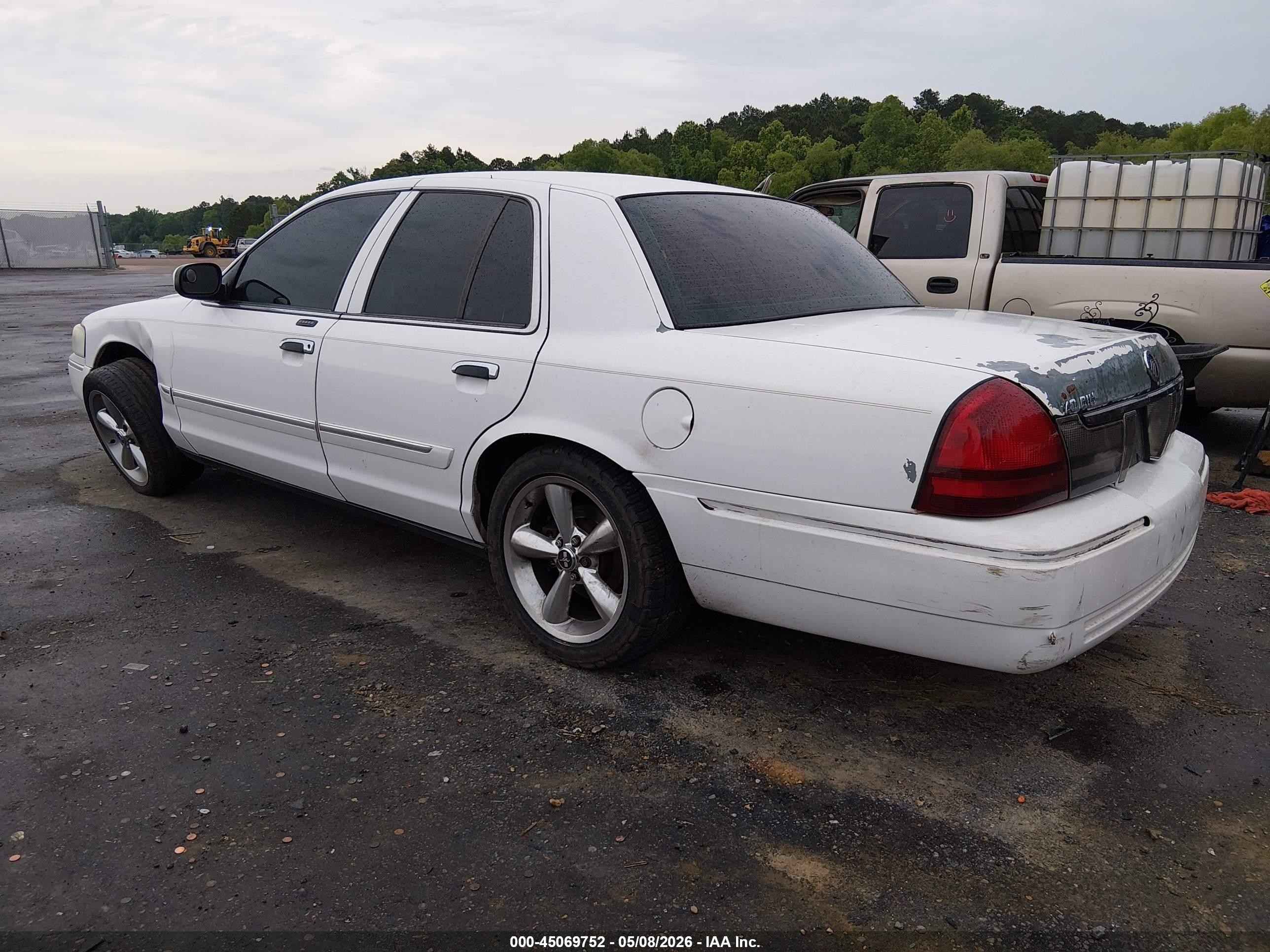 2007 Mercury Grand Marquis Ls White vin: 2MEFM75V47X643912
