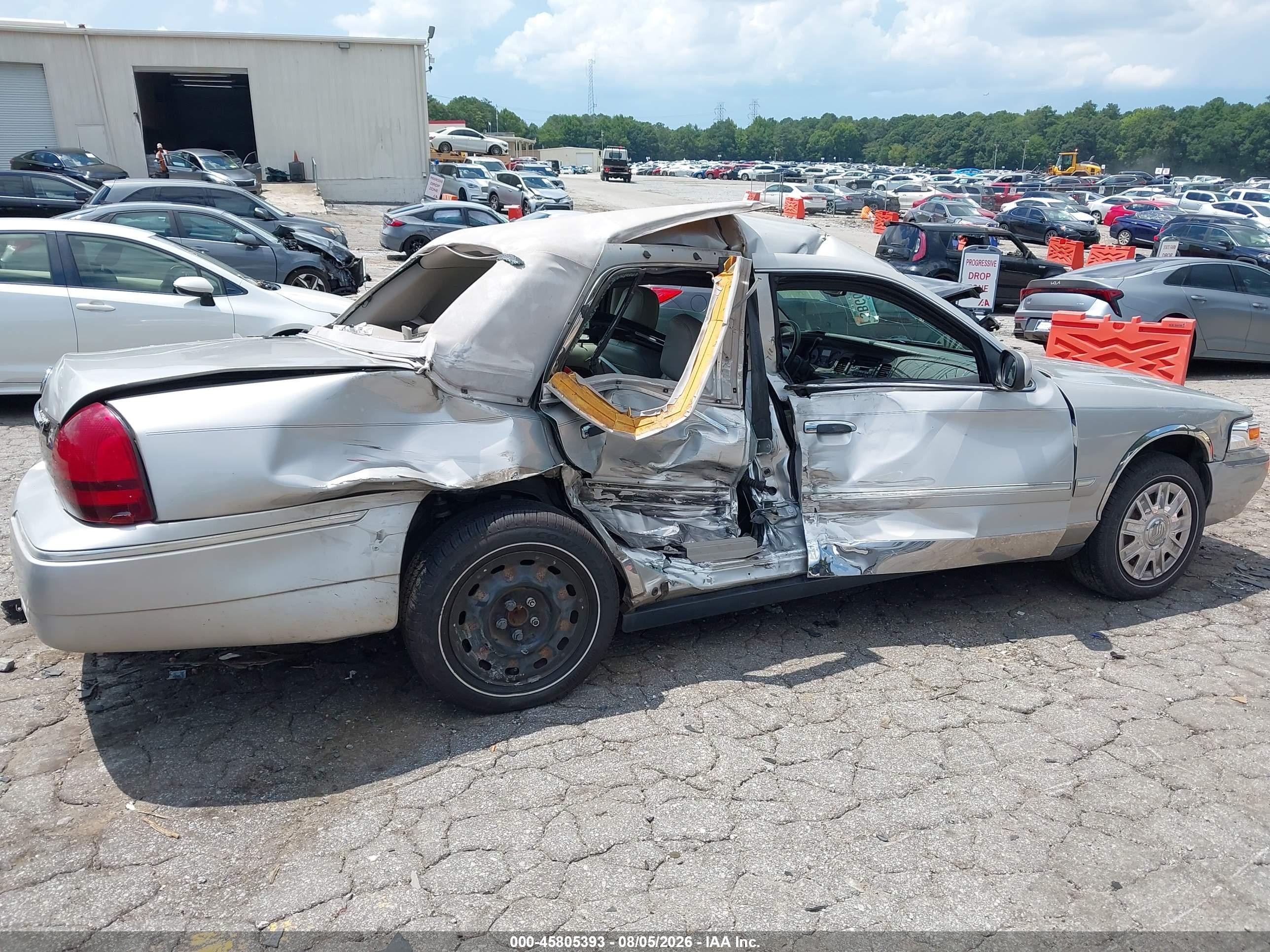 2008 Mercury Grand Marquis Ls Silver vin: 2MEFM75V58X622004