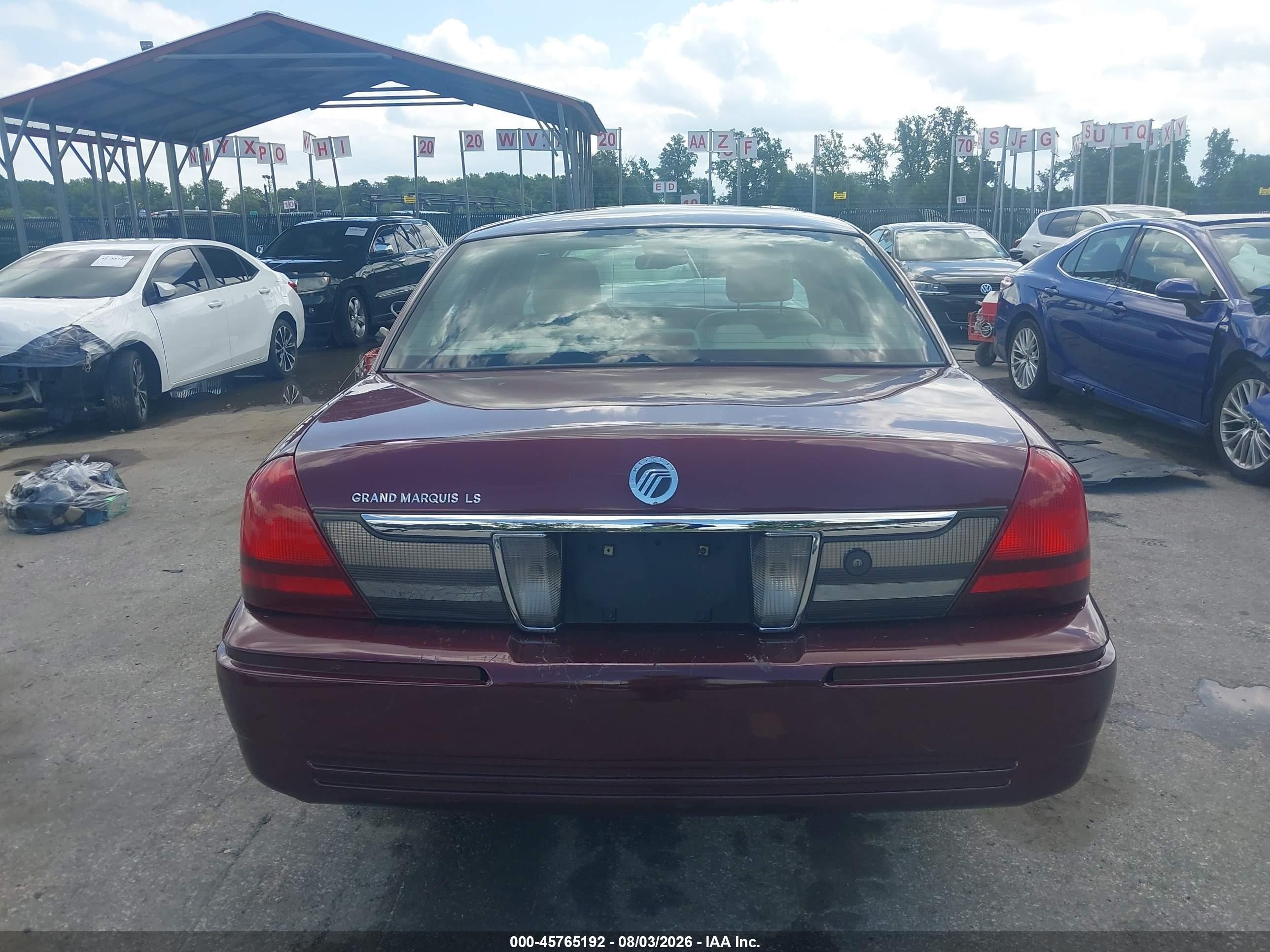 2008 Mercury Grand Marquis Ls Burgundy vin: 2MEFM75V58X637800