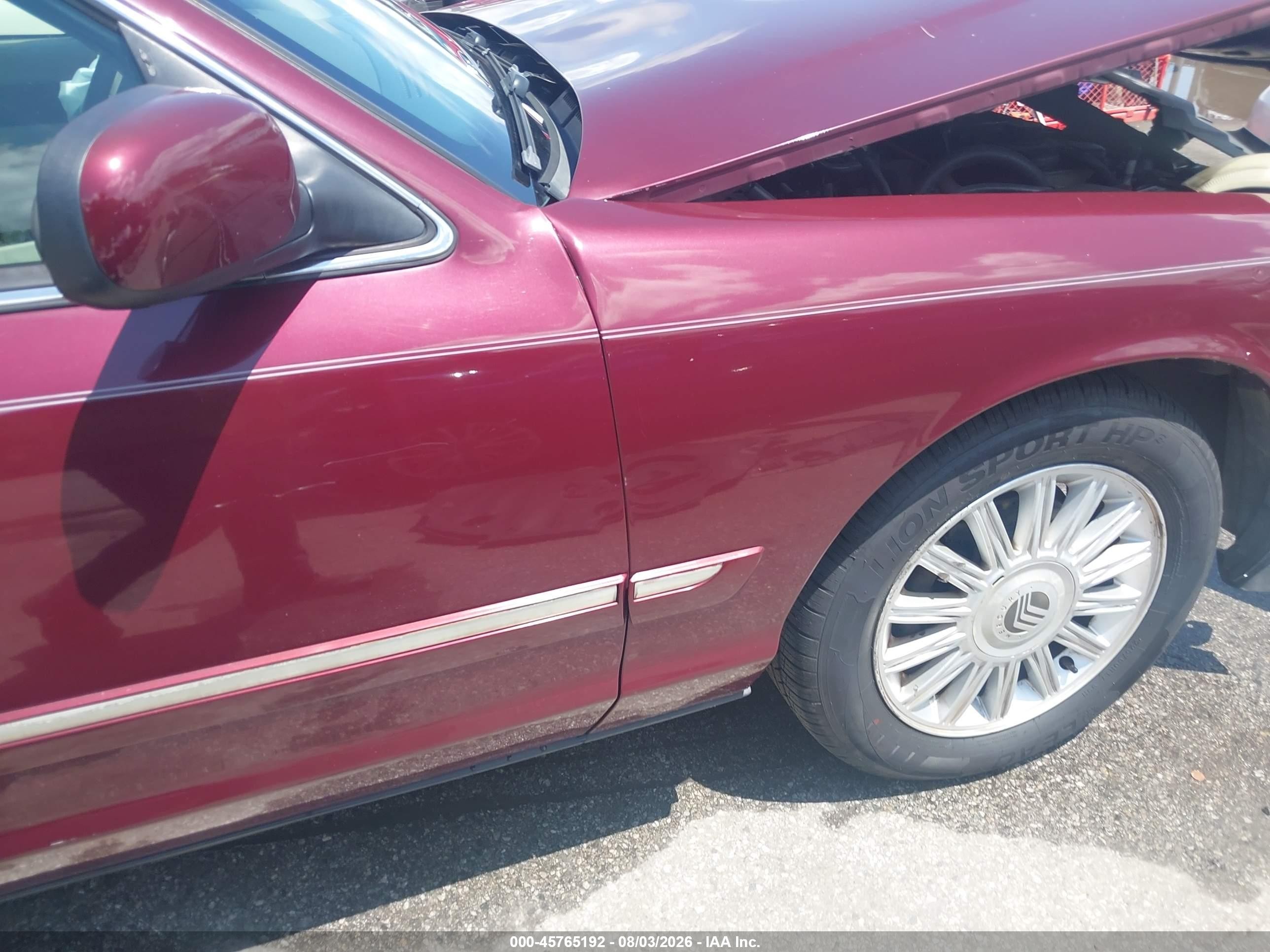 2008 Mercury Grand Marquis Ls Burgundy vin: 2MEFM75V58X637800