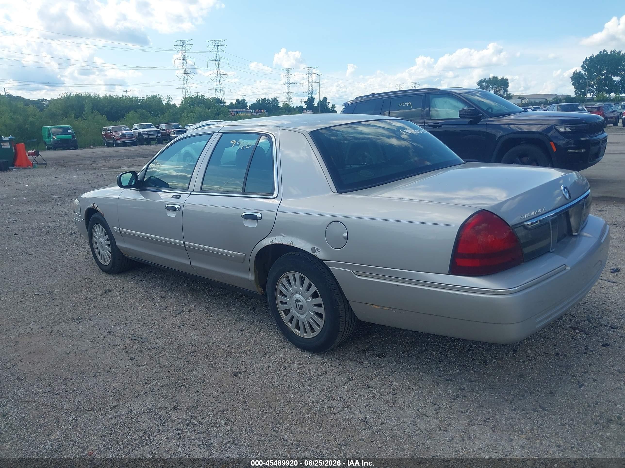 2007 Mercury Grand Marquis Ls Silver vin: 2MEFM75V67X615027