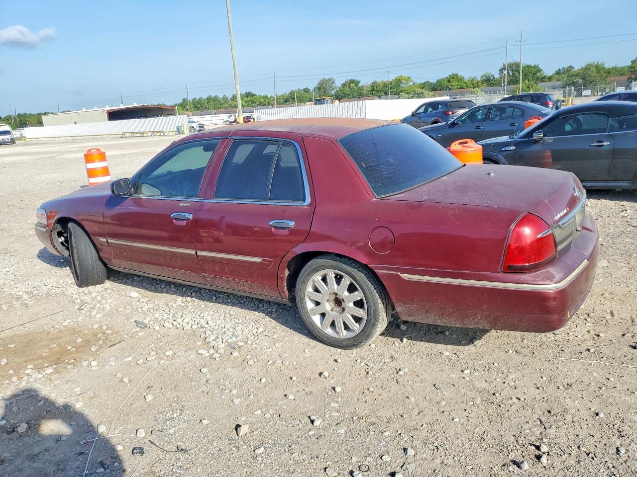 2008 Mercury Grand Marquis Ls Maroon vin: 2MEFM75V68X649373
