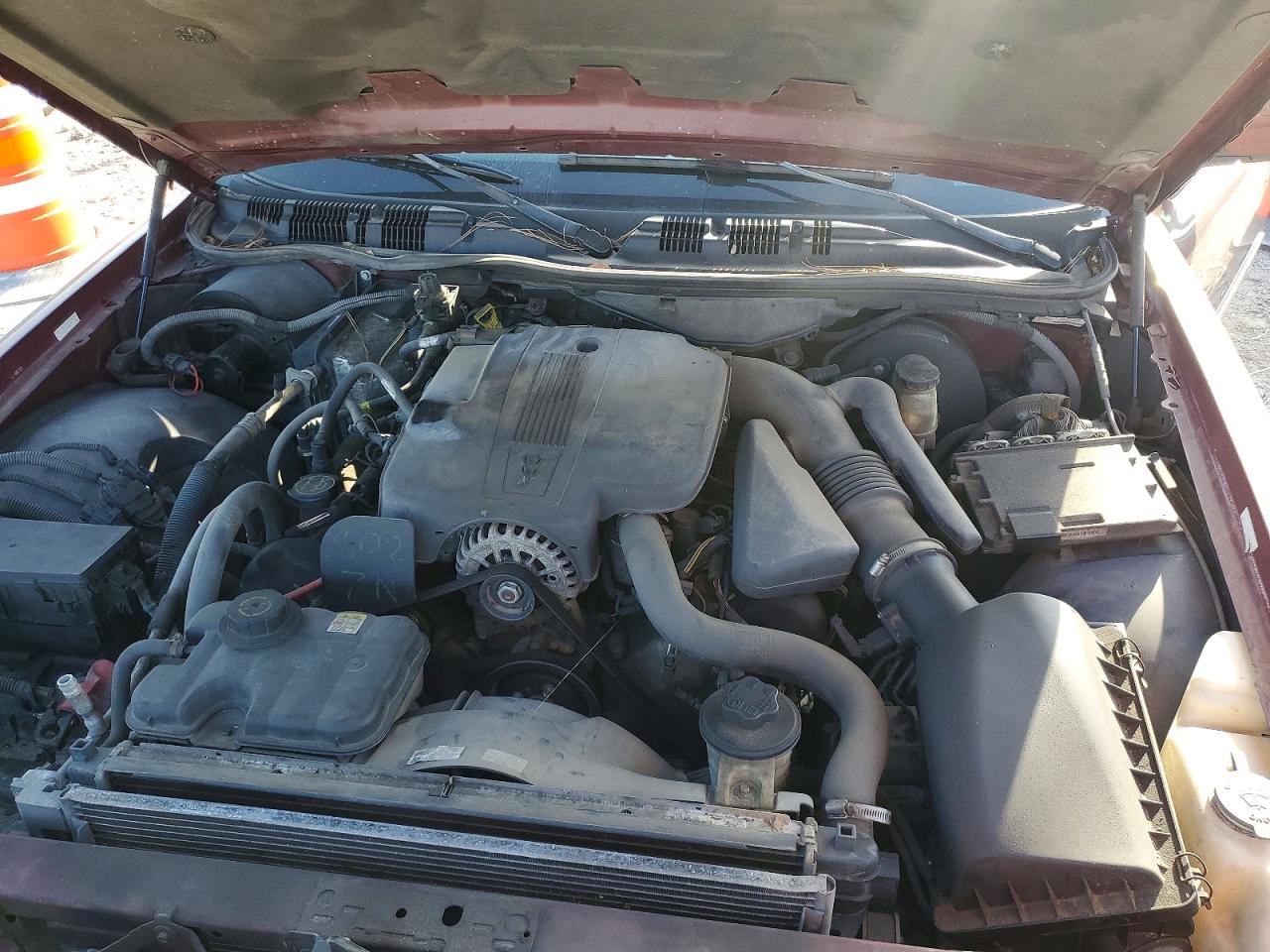 2008 Mercury Grand Marquis Ls Maroon vin: 2MEFM75V68X649373