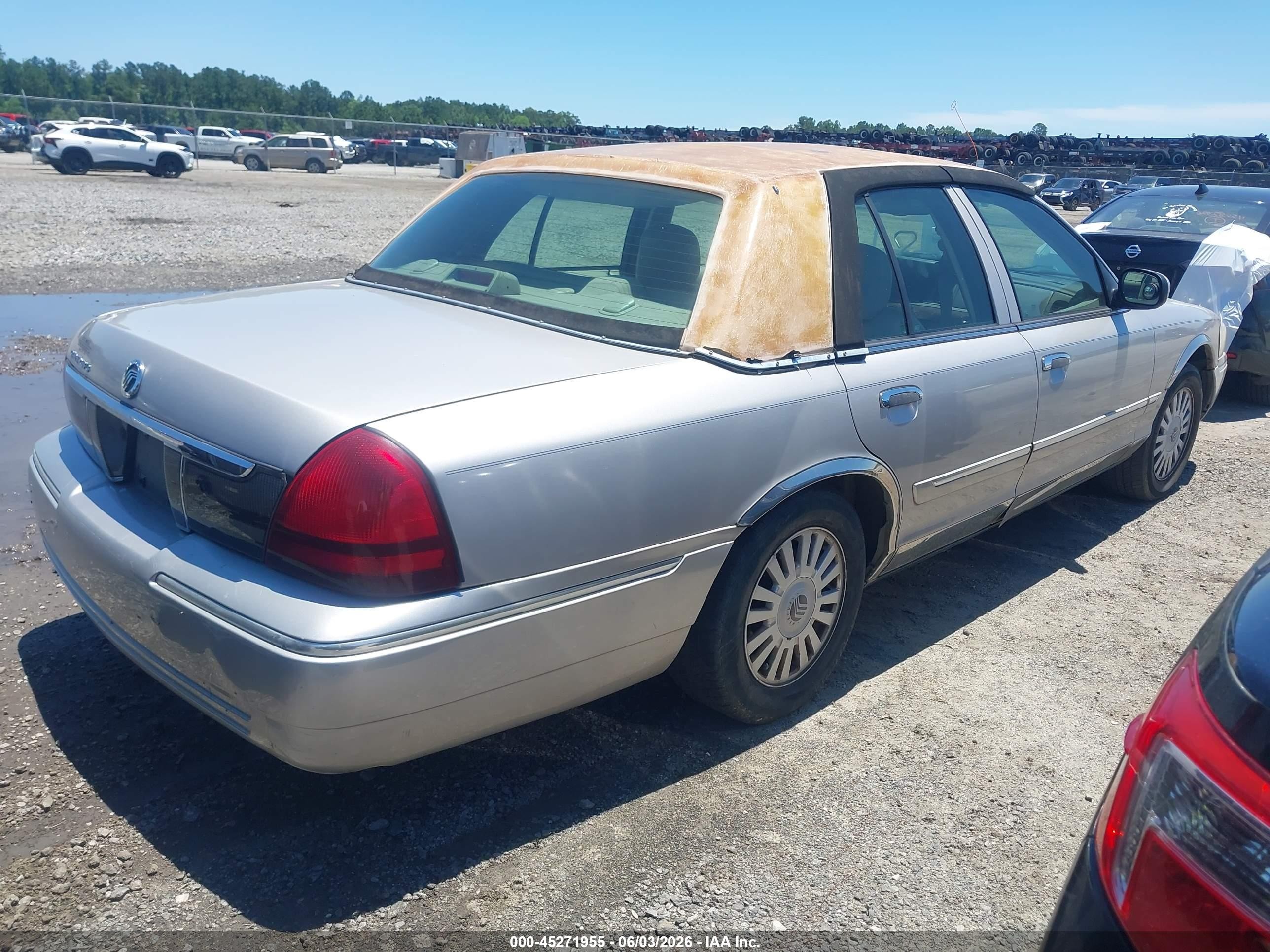 2007 Mercury Grand Marquis Ls Silver vin: 2MEFM75V77X619930