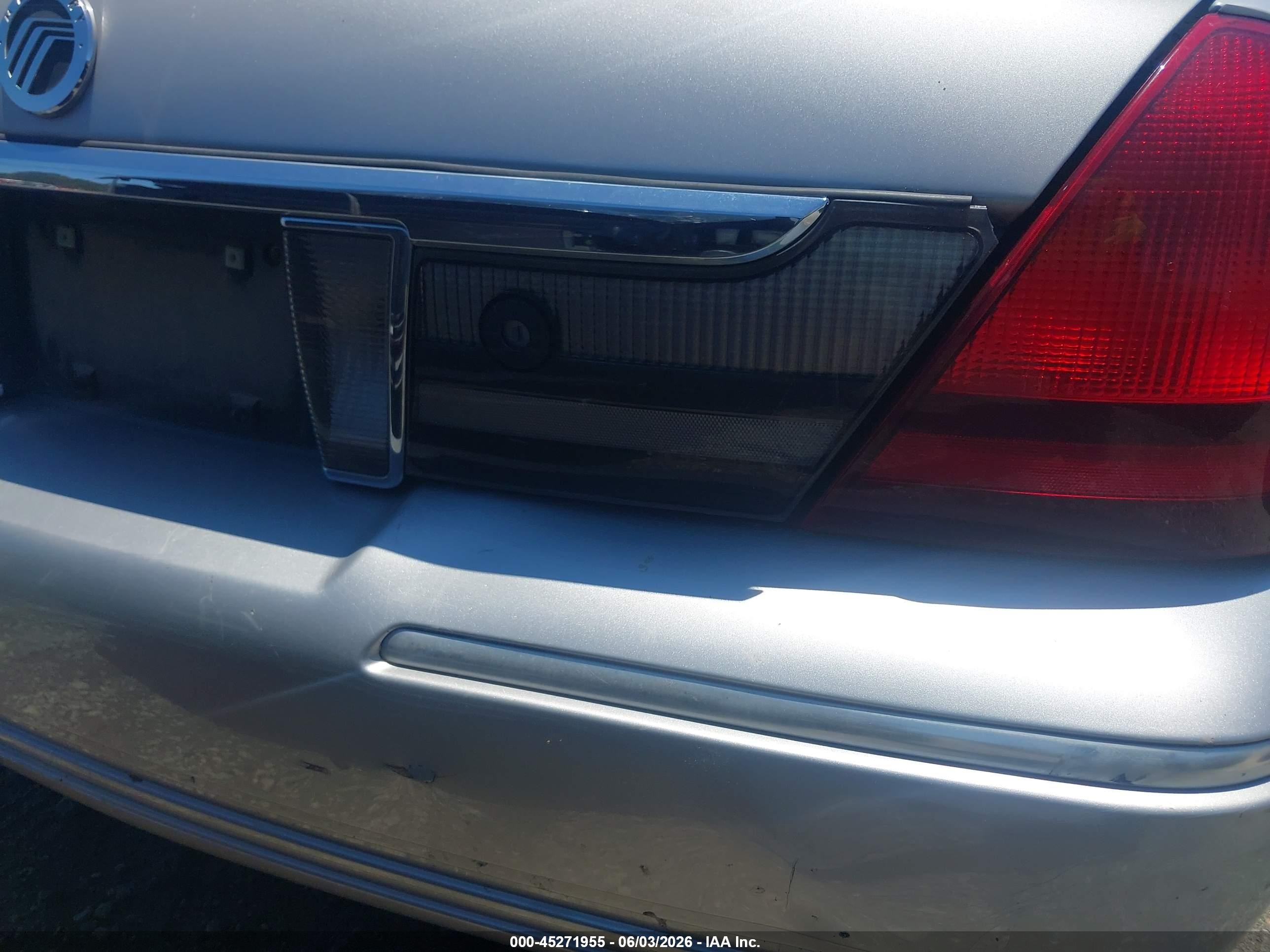 2007 Mercury Grand Marquis Ls Silver vin: 2MEFM75V77X619930