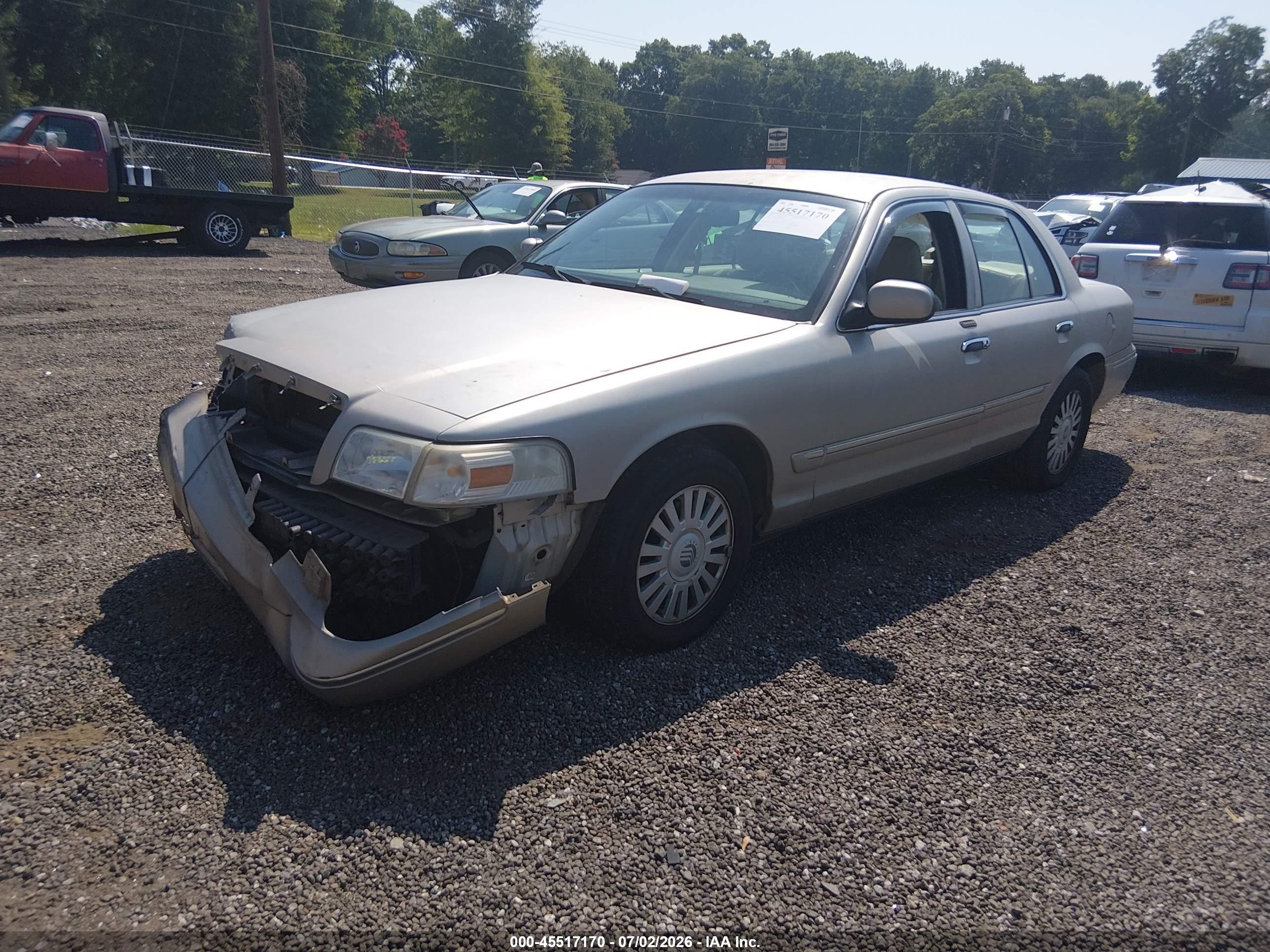 2007 Mercury Grand Marquis Ls Gold vin: 2MEFM75V87X640270