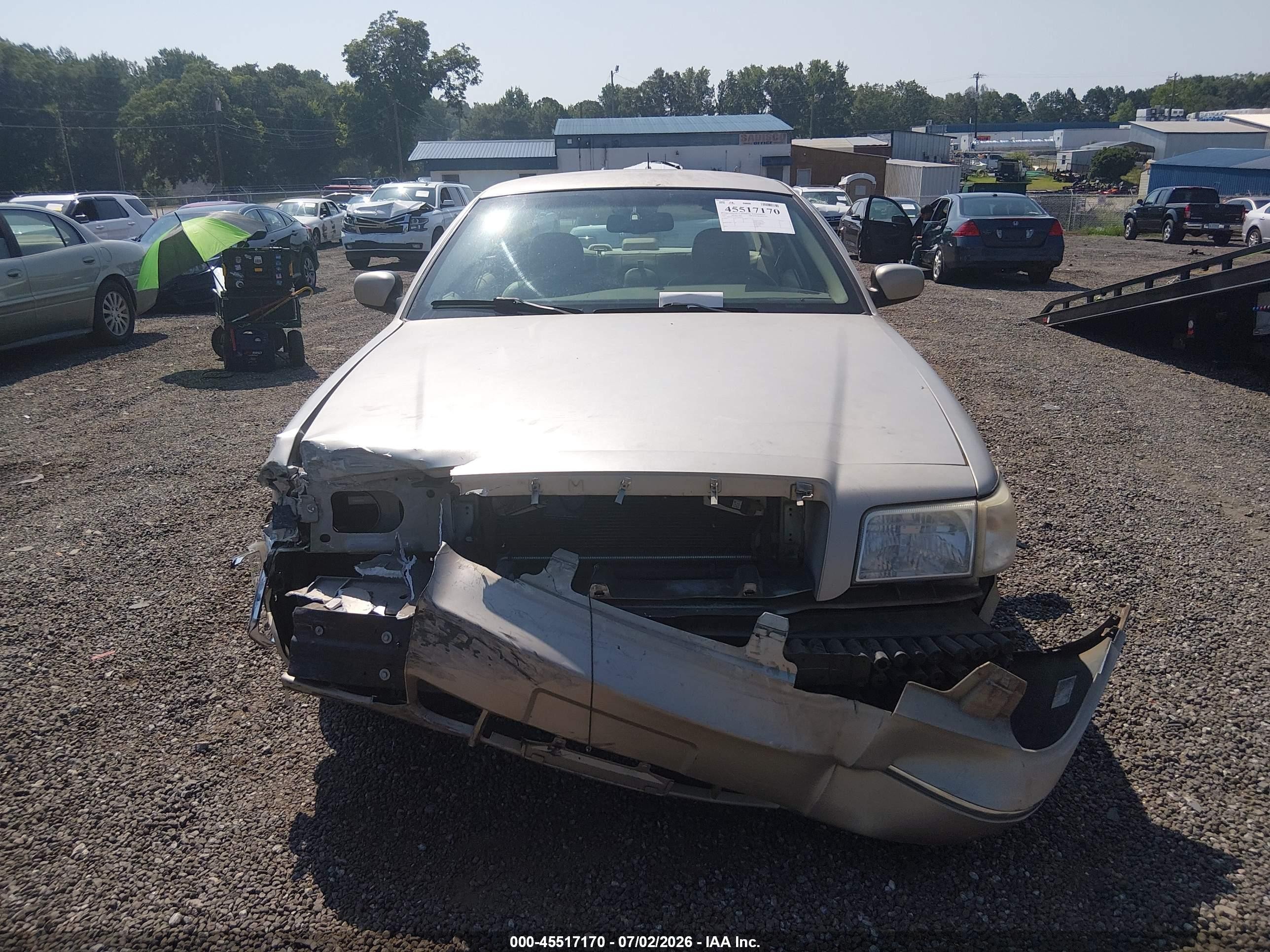 2007 Mercury Grand Marquis Ls Gold vin: 2MEFM75V87X640270