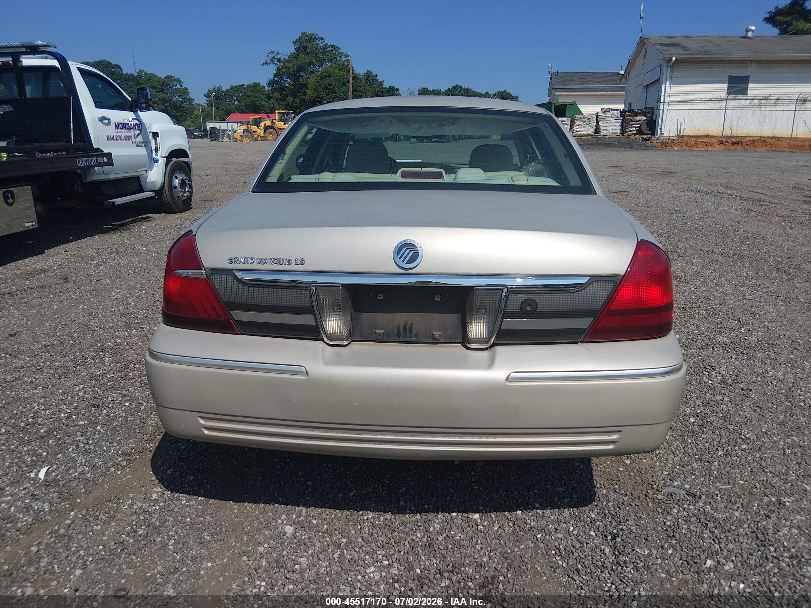 2007 Mercury Grand Marquis Ls Gold vin: 2MEFM75V87X640270