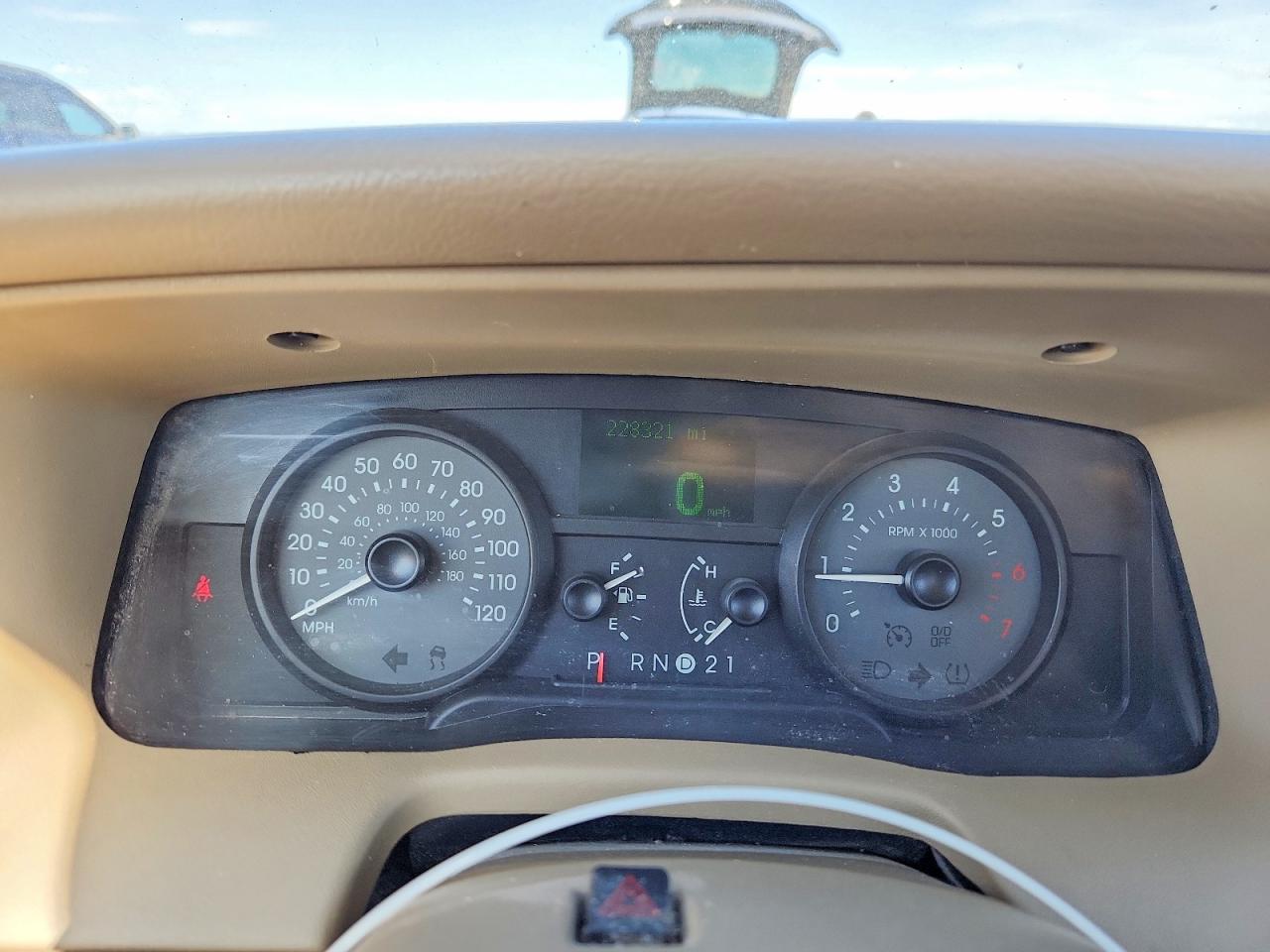 2008 Mercury Grand Marquis Ls Blue vin: 2MEFM75V88X622644