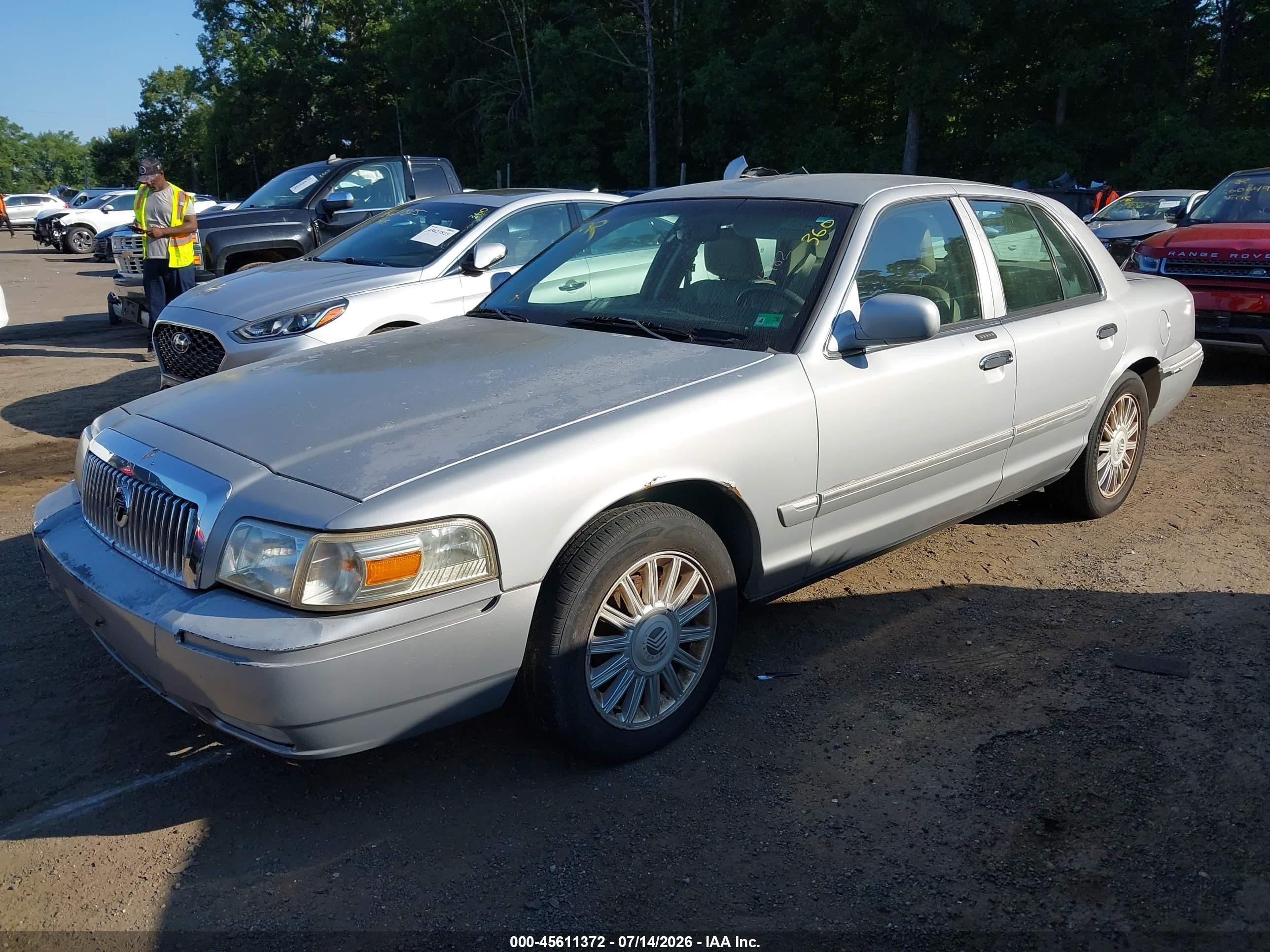 2008 Mercury Grand Marquis Ls Silver vin: 2MEFM75V88X662187