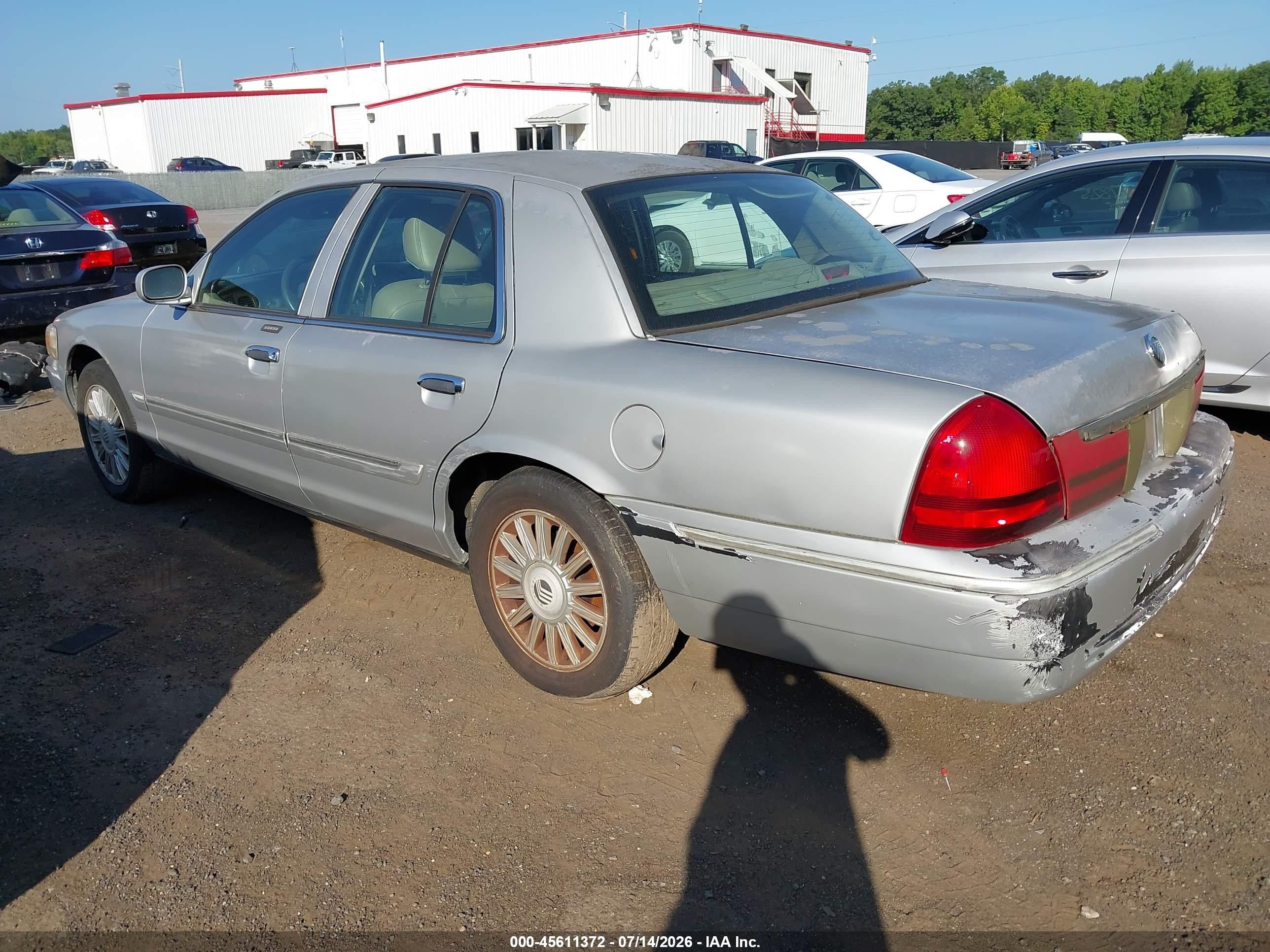 2008 Mercury Grand Marquis Ls Silver vin: 2MEFM75V88X662187