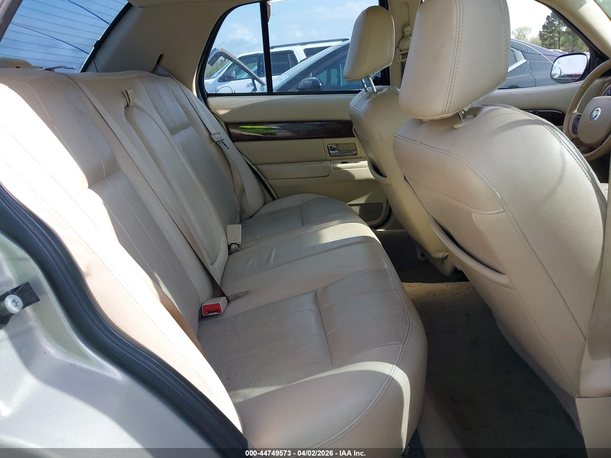 2008 Mercury Grand Marquis Ls Beige vin: 2MEFM75V98X650288