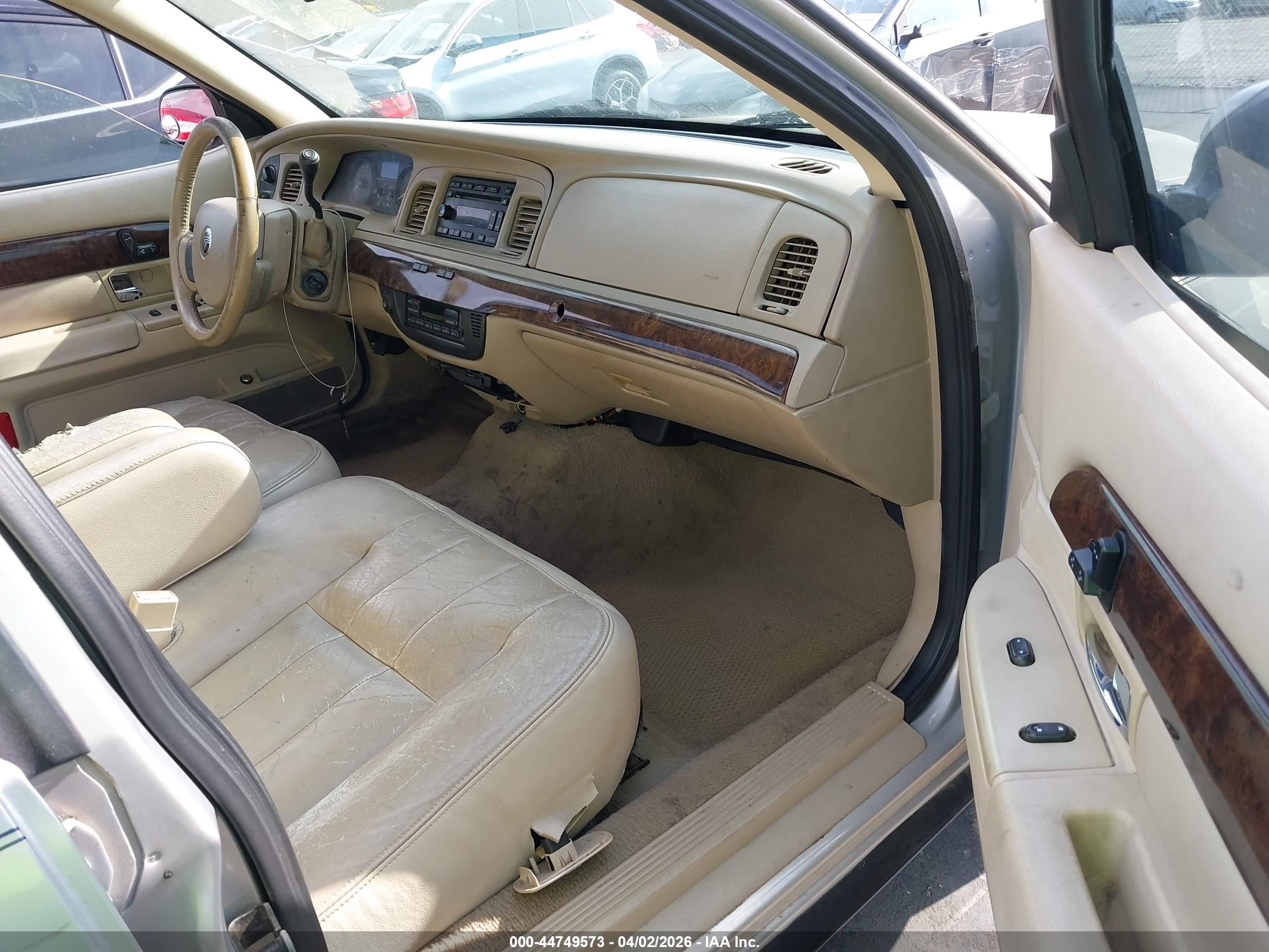 2008 Mercury Grand Marquis Ls Beige vin: 2MEFM75V98X650288