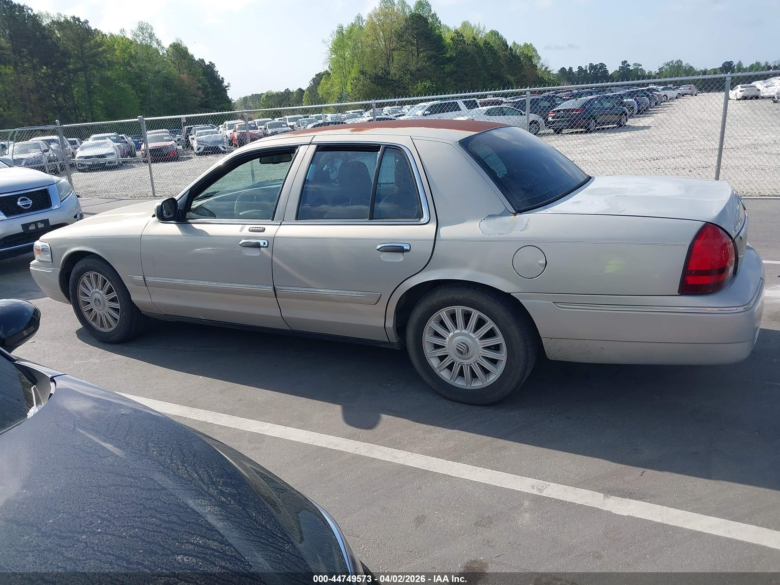 2008 Mercury Grand Marquis Ls Beige vin: 2MEFM75V98X650288