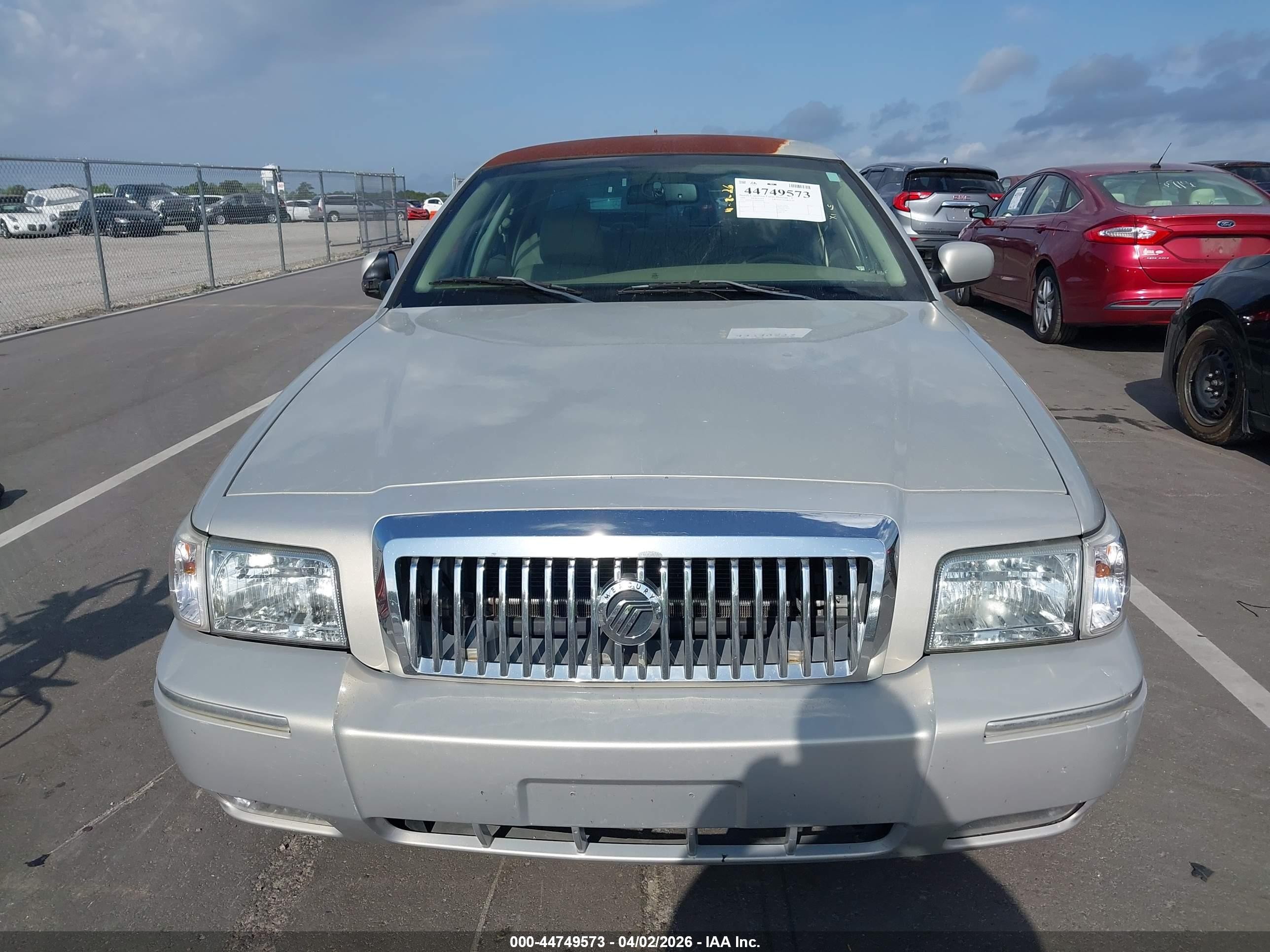 2008 Mercury Grand Marquis Ls Beige vin: 2MEFM75V98X650288