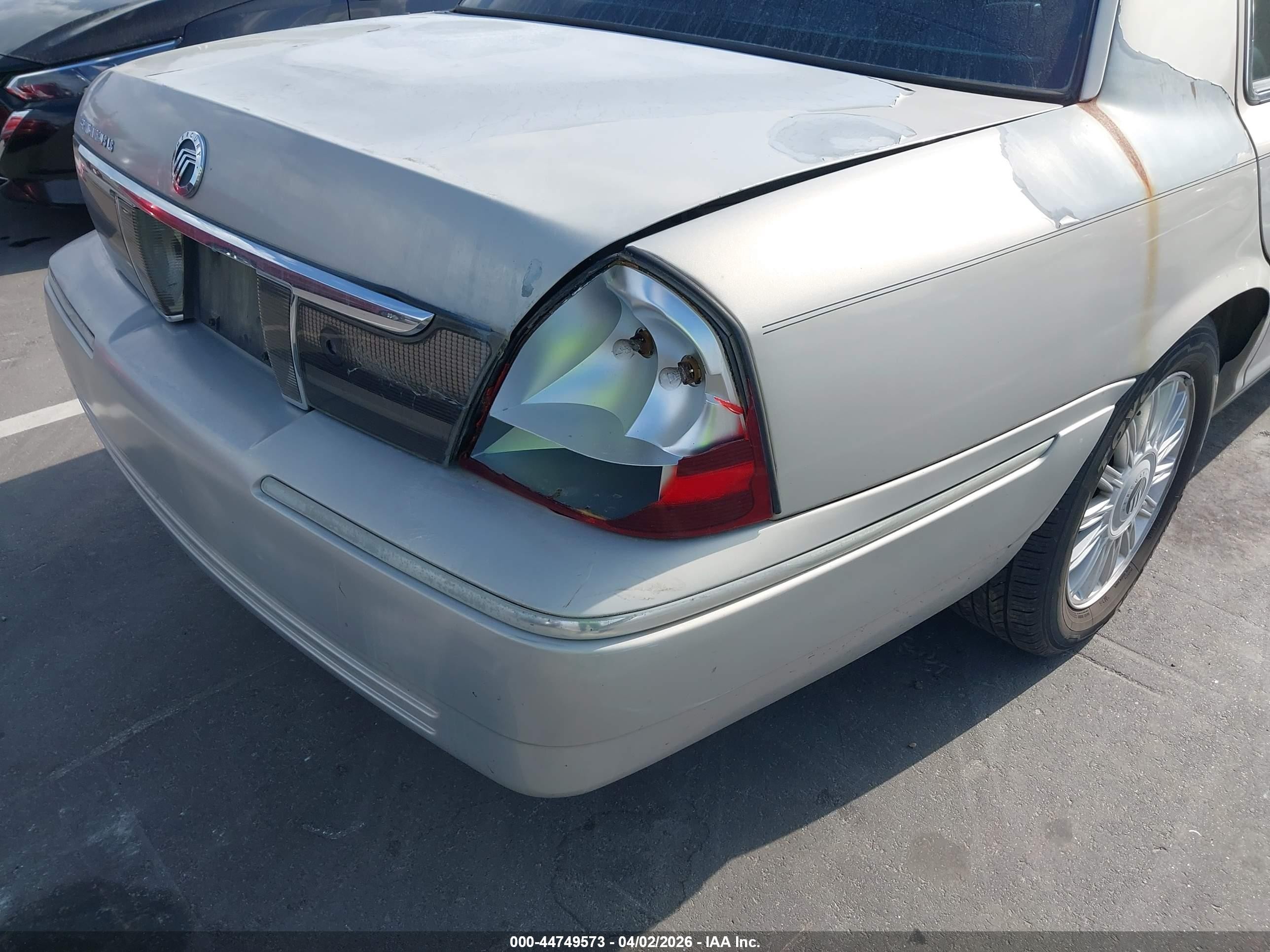 2008 Mercury Grand Marquis Ls Beige vin: 2MEFM75V98X650288