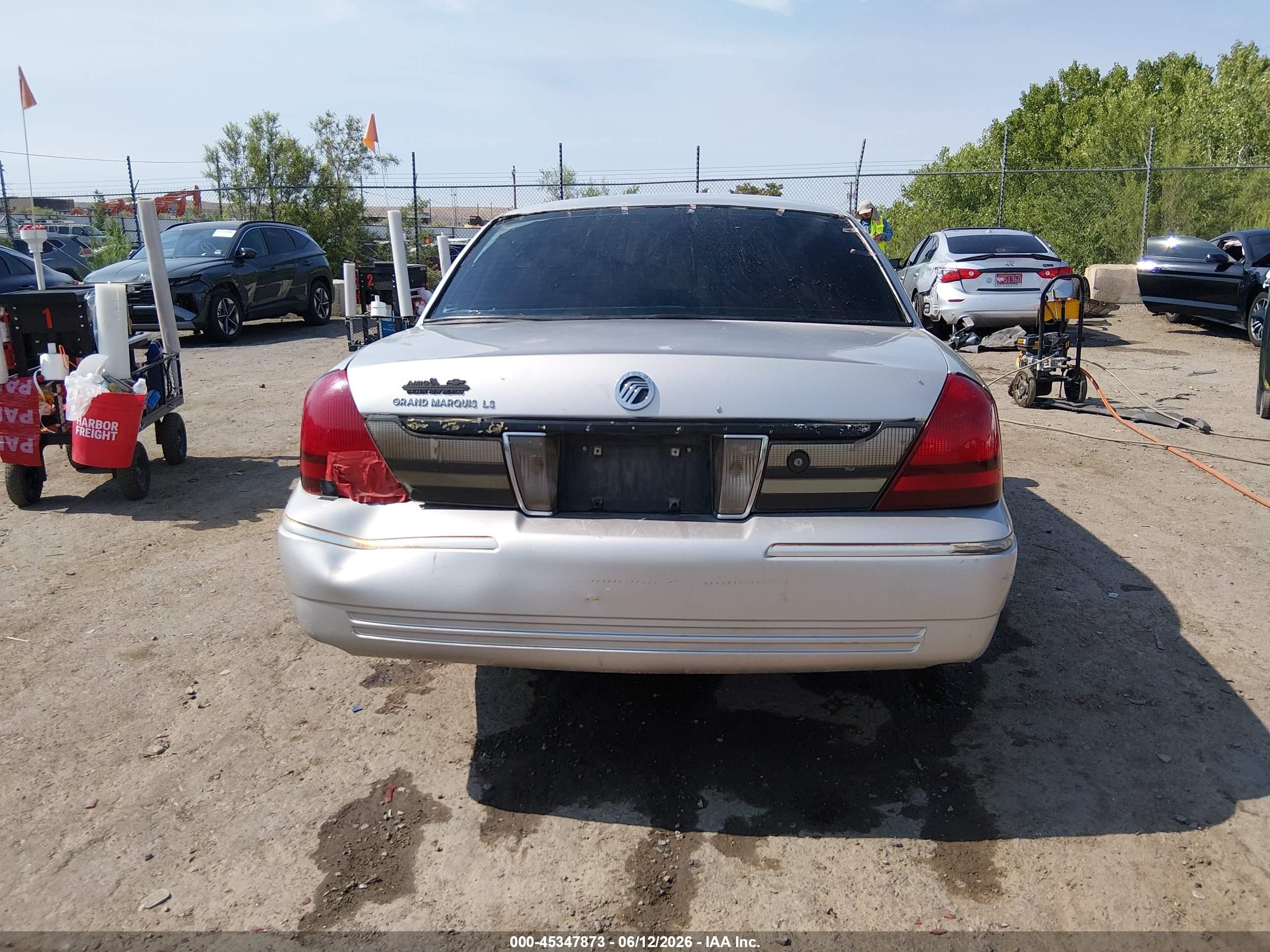 2007 Mercury Grand Marquis Ls Silver vin: 2MEFM75VX7X626208