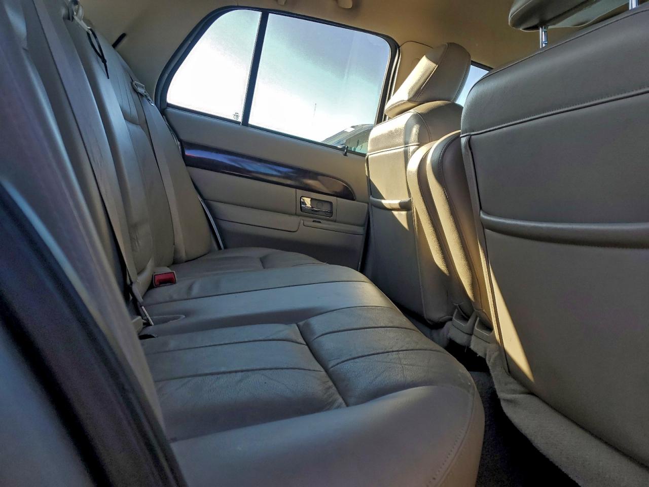 2007 Mercury Grand Marquis Ls Серый vin: 2MEFM75VX7X635877