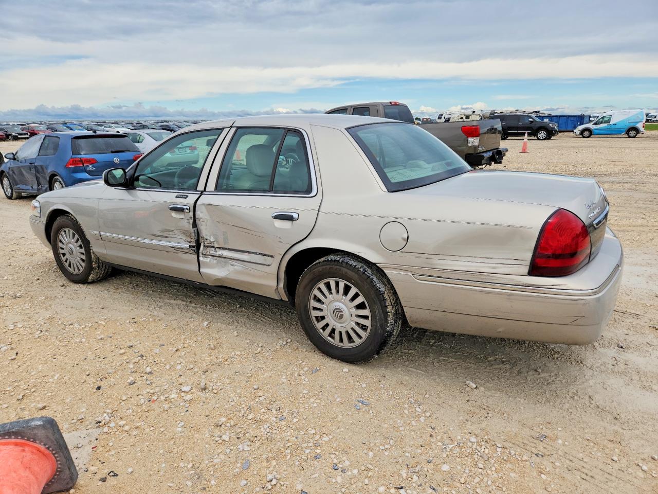 2008 Mercury Grand Marquis Ls Beige vin: 2MEFM75VX8X628994