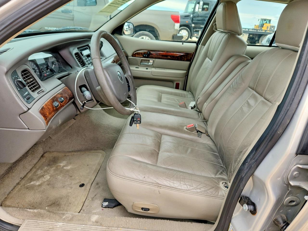 2008 Mercury Grand Marquis Ls Beige vin: 2MEFM75VX8X628994