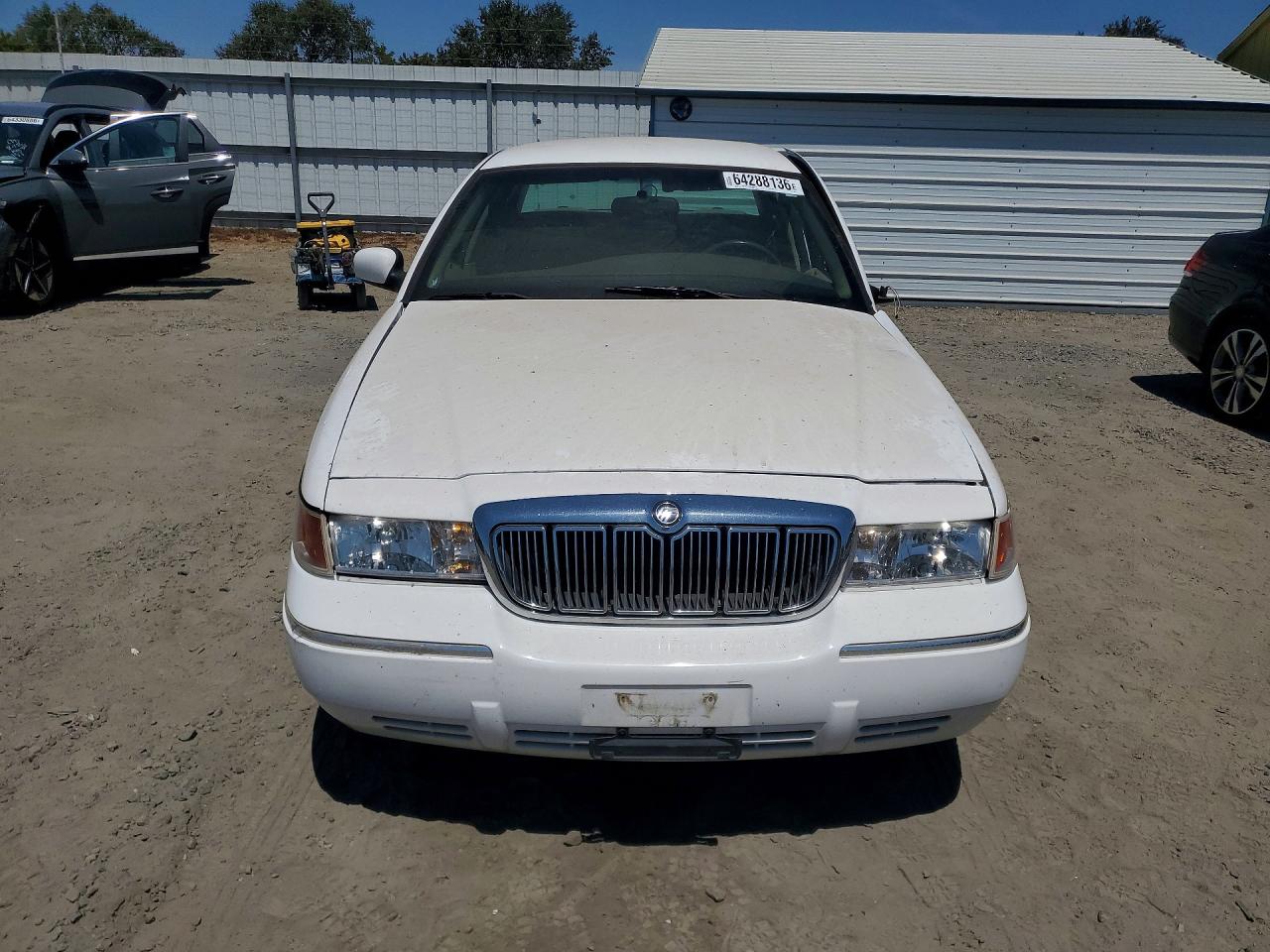2001 Mercury Grand Marquis Ls White vin: 2MEFM75W01X667723