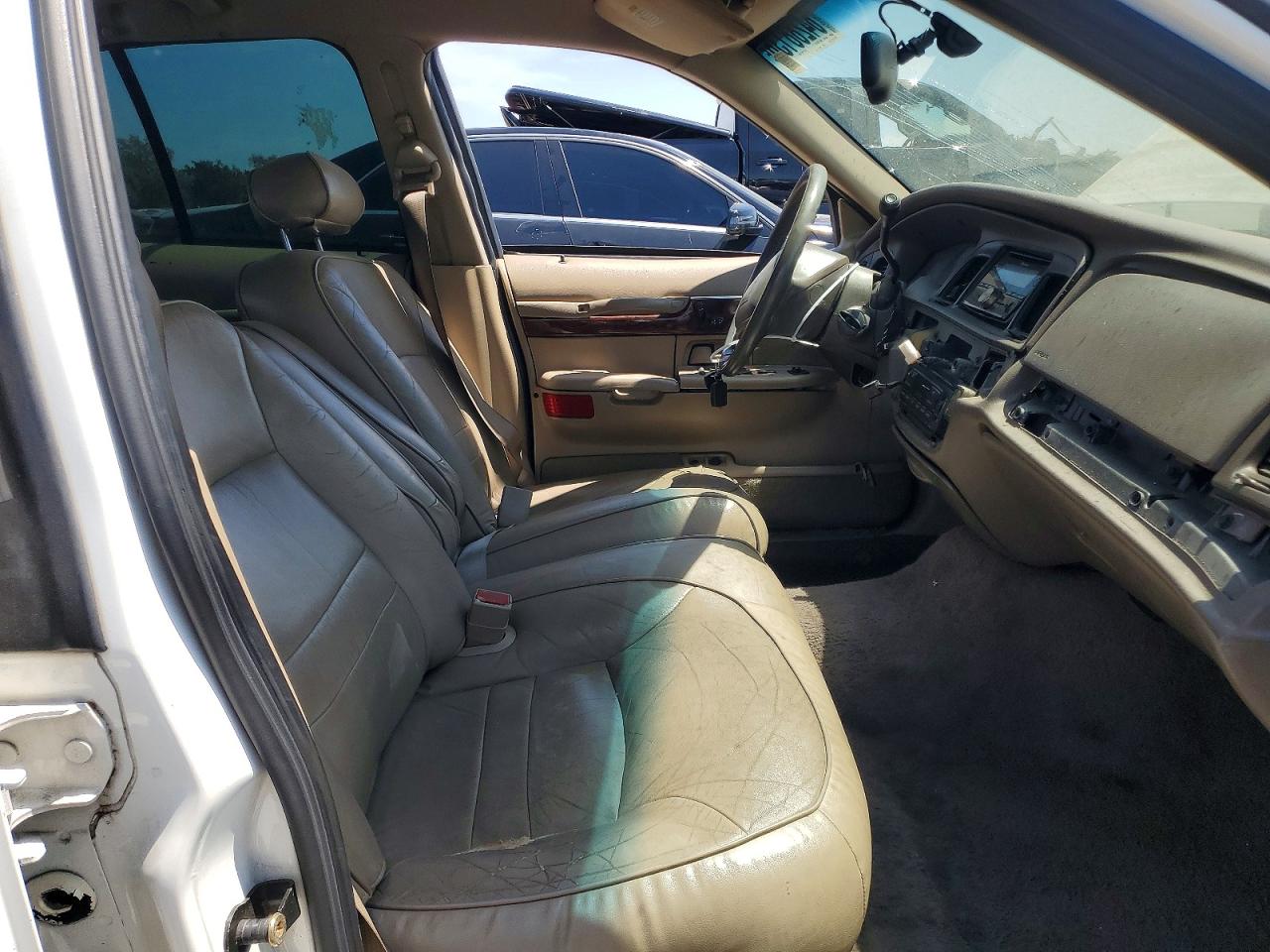 2001 Mercury Grand Marquis Ls White vin: 2MEFM75W01X667723