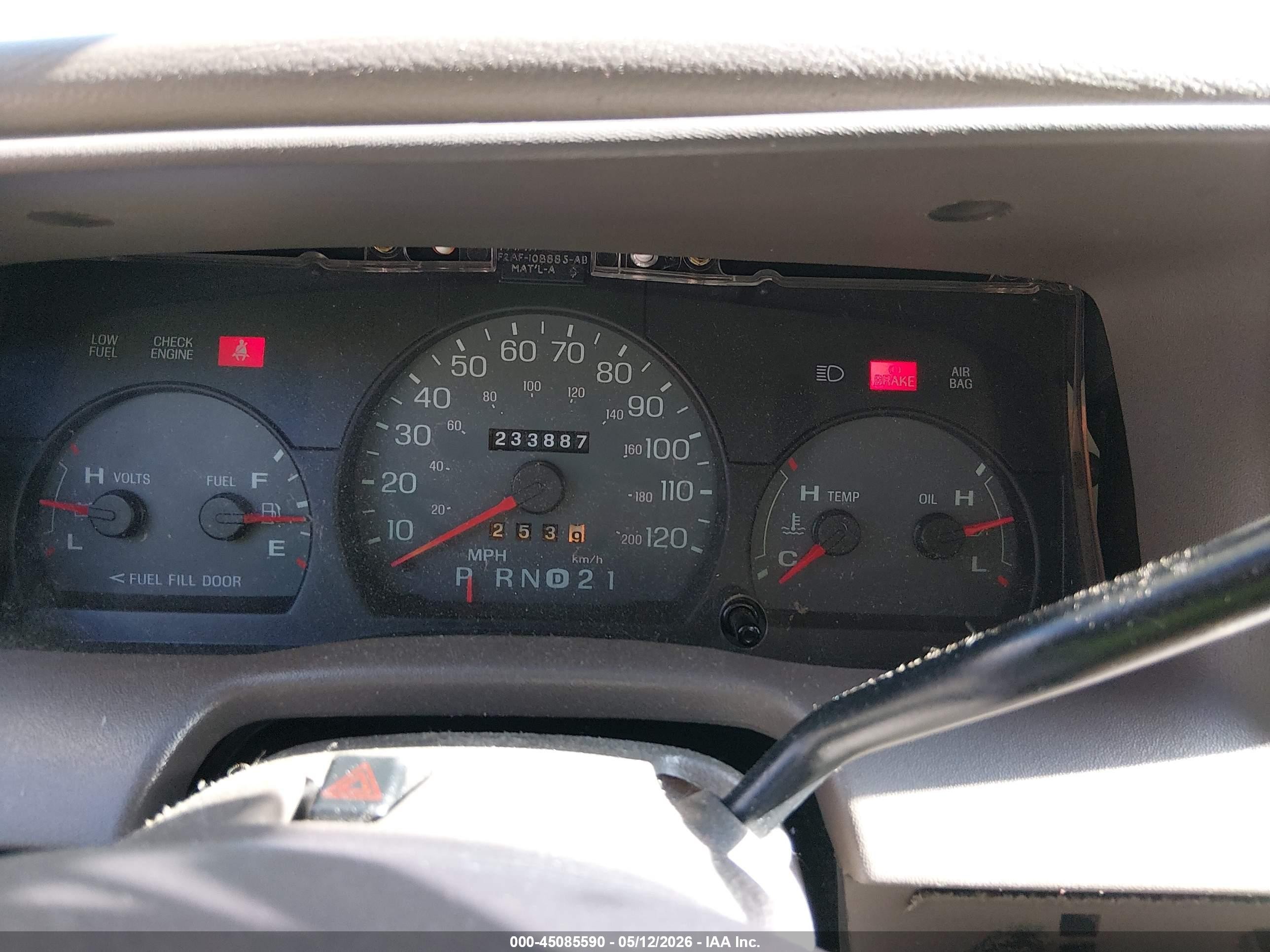 2003 Mercury Grand Marquis Ls Champagne vin: 2MEFM75W03X675498