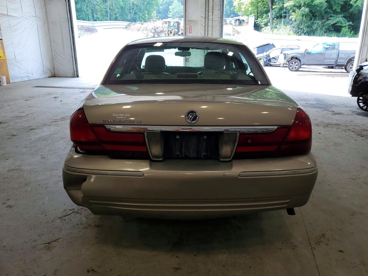 2004 Mercury Grand Marquis Ls Tan vin: 2MEFM75W04X617067