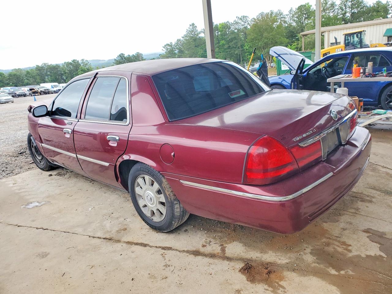 2004 Mercury Grand Marquis Ls Maroon vin: 2MEFM75W04X688804