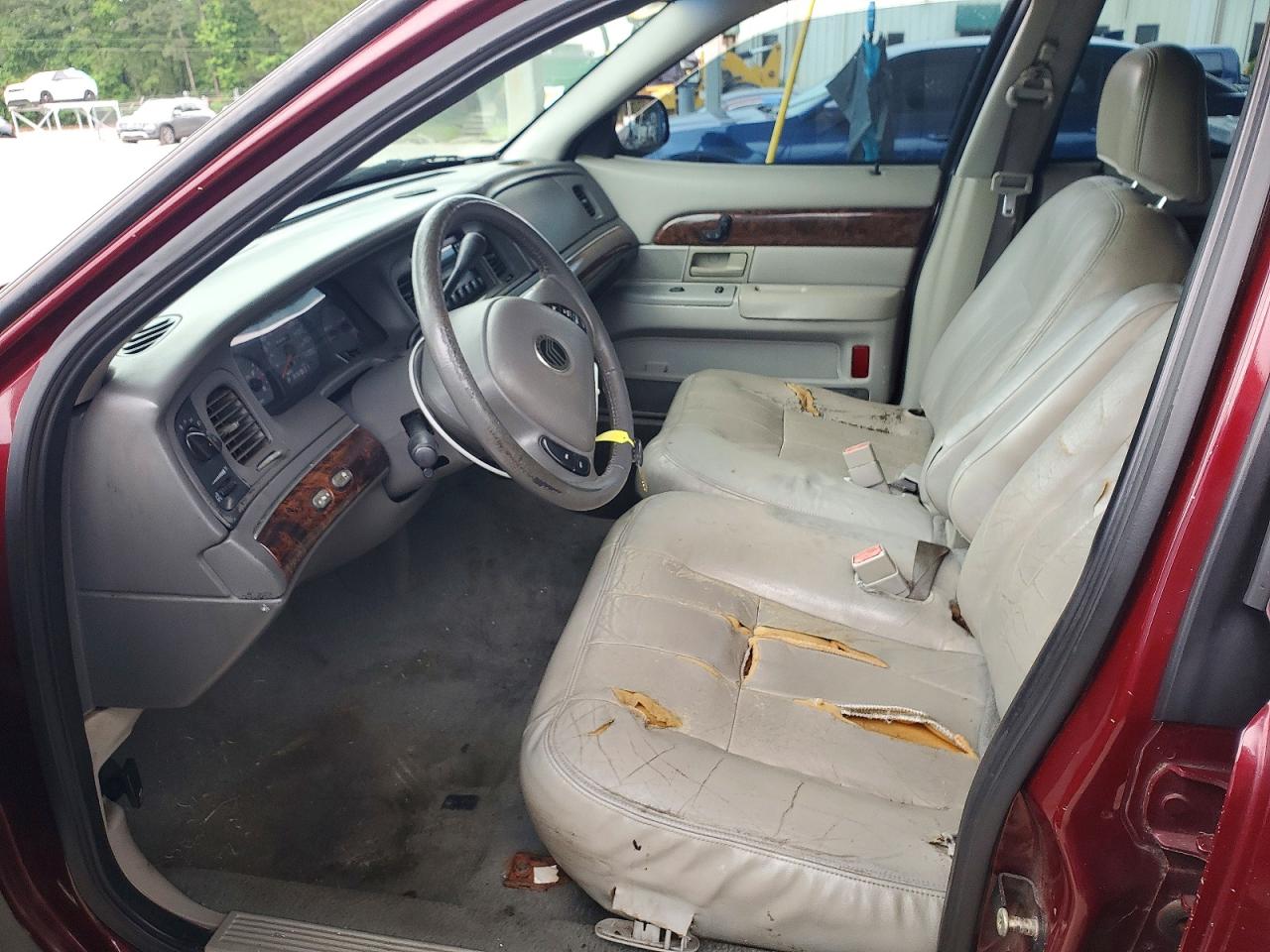 2004 Mercury Grand Marquis Ls Maroon vin: 2MEFM75W04X688804