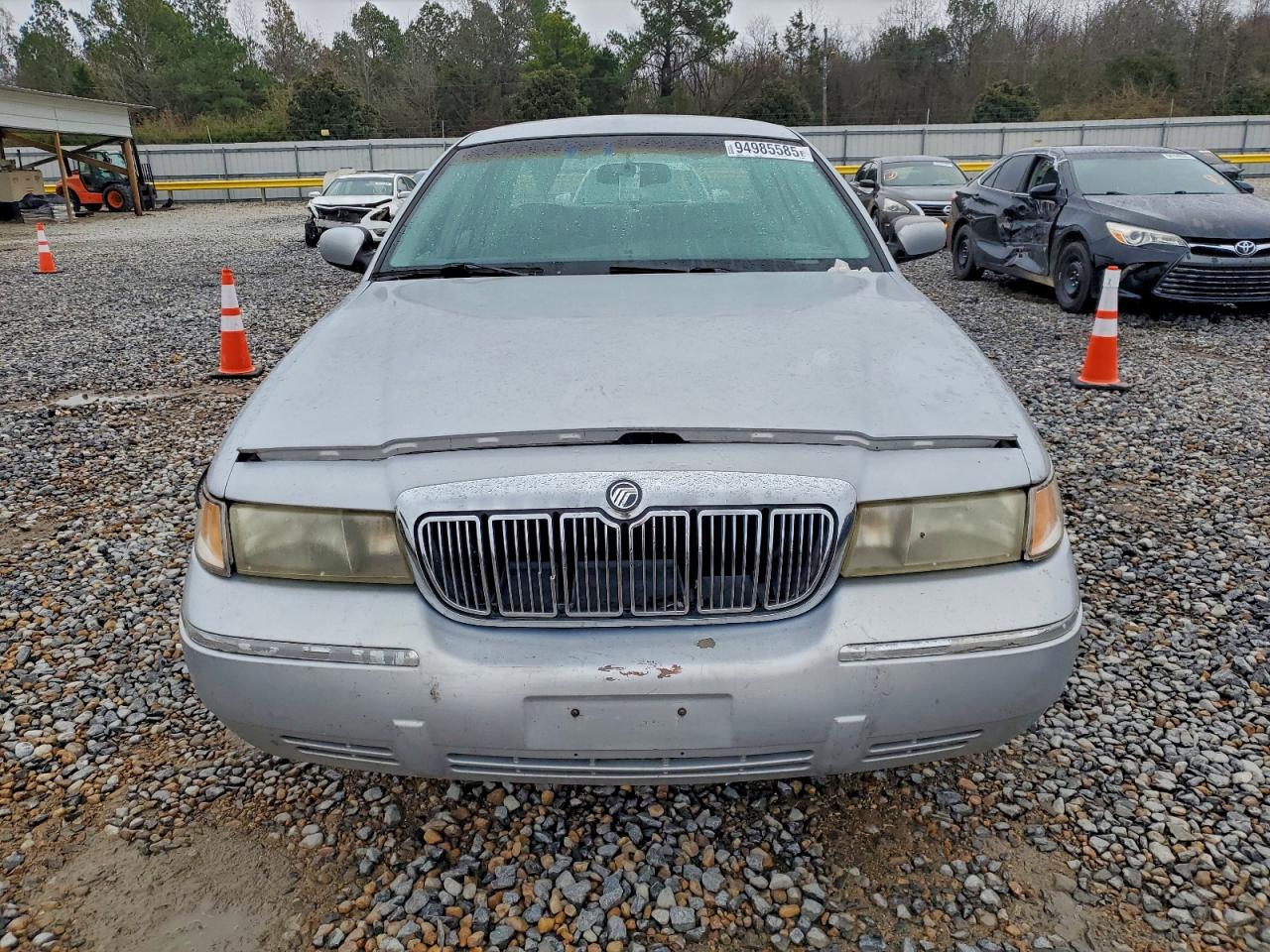 1998 Mercury Grand Marquis Ls Silver vin: 2MEFM75W0WX600806