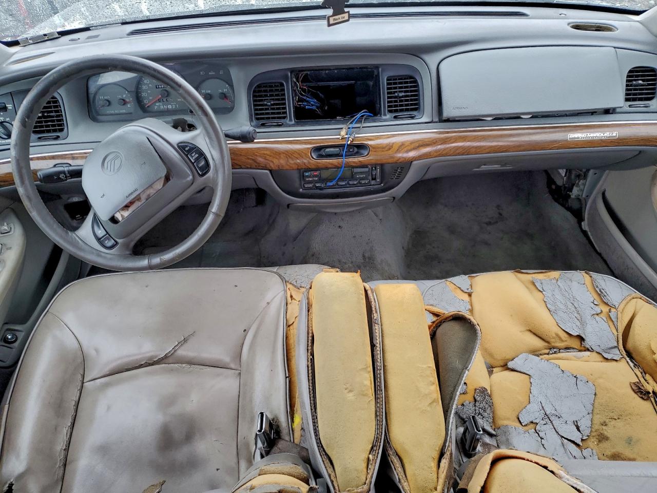 1998 Mercury Grand Marquis Ls Silver vin: 2MEFM75W0WX600806