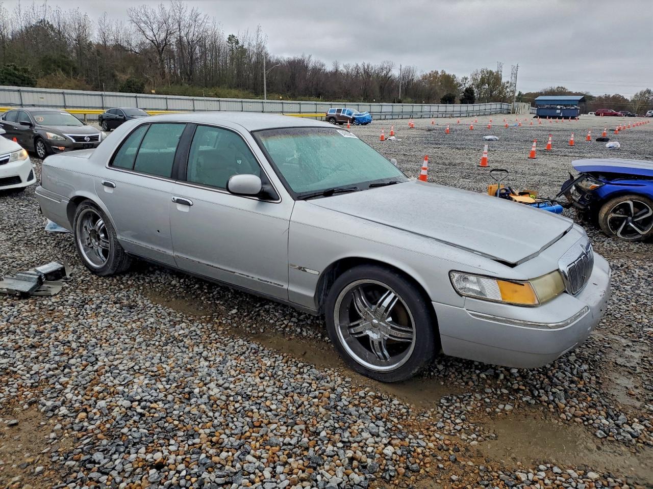 1998 Mercury Grand Marquis Ls Silver vin: 2MEFM75W0WX600806