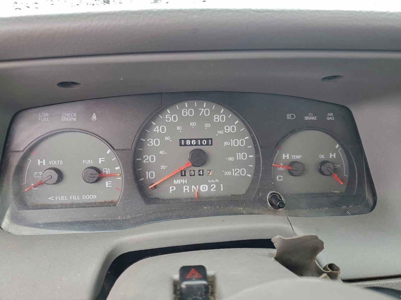 1998 Mercury Grand Marquis Ls Silver vin: 2MEFM75W0WX600806