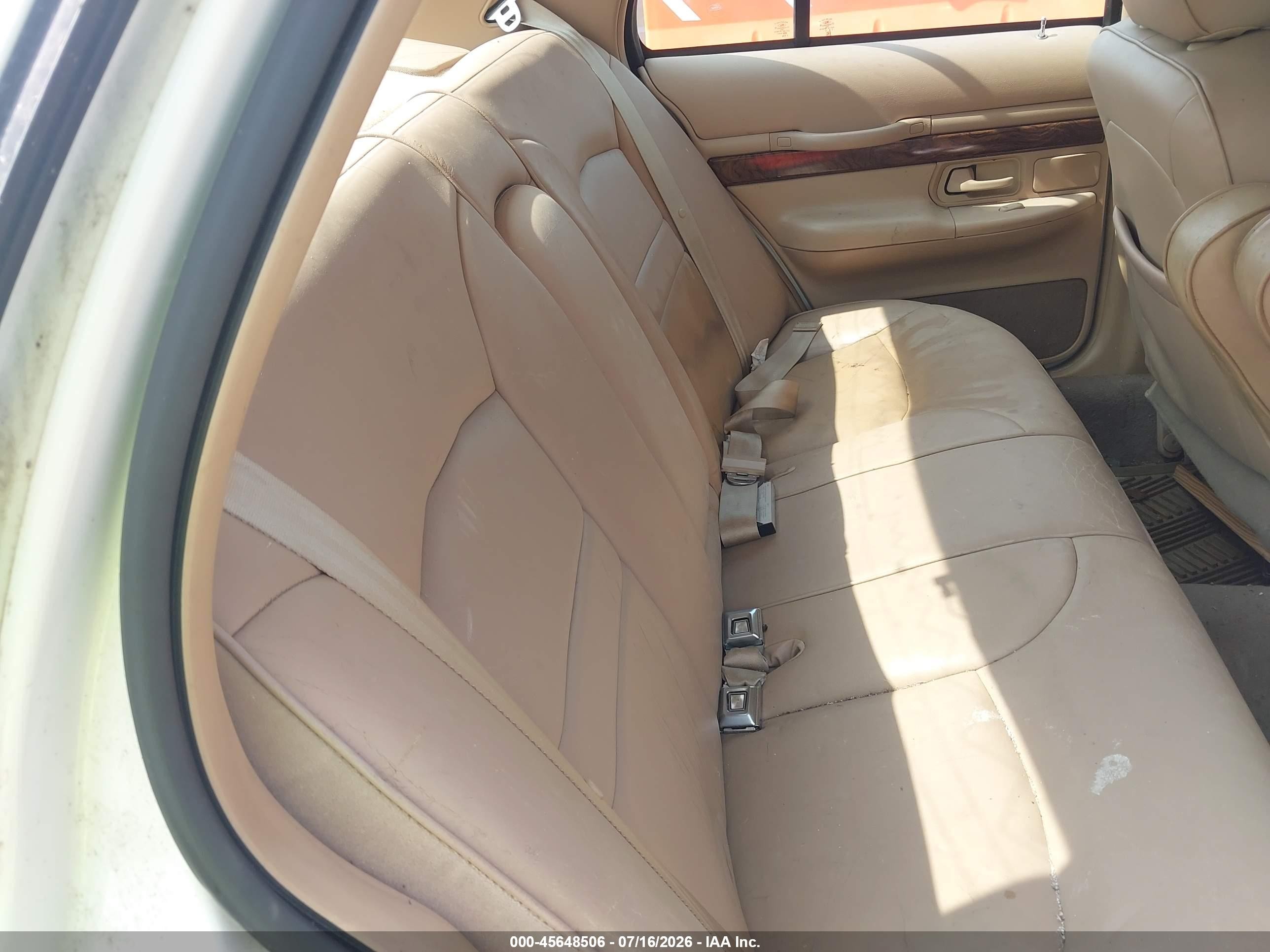 1998 Mercury Grand Marquis   White vin: 2MEFM75W0WX601003