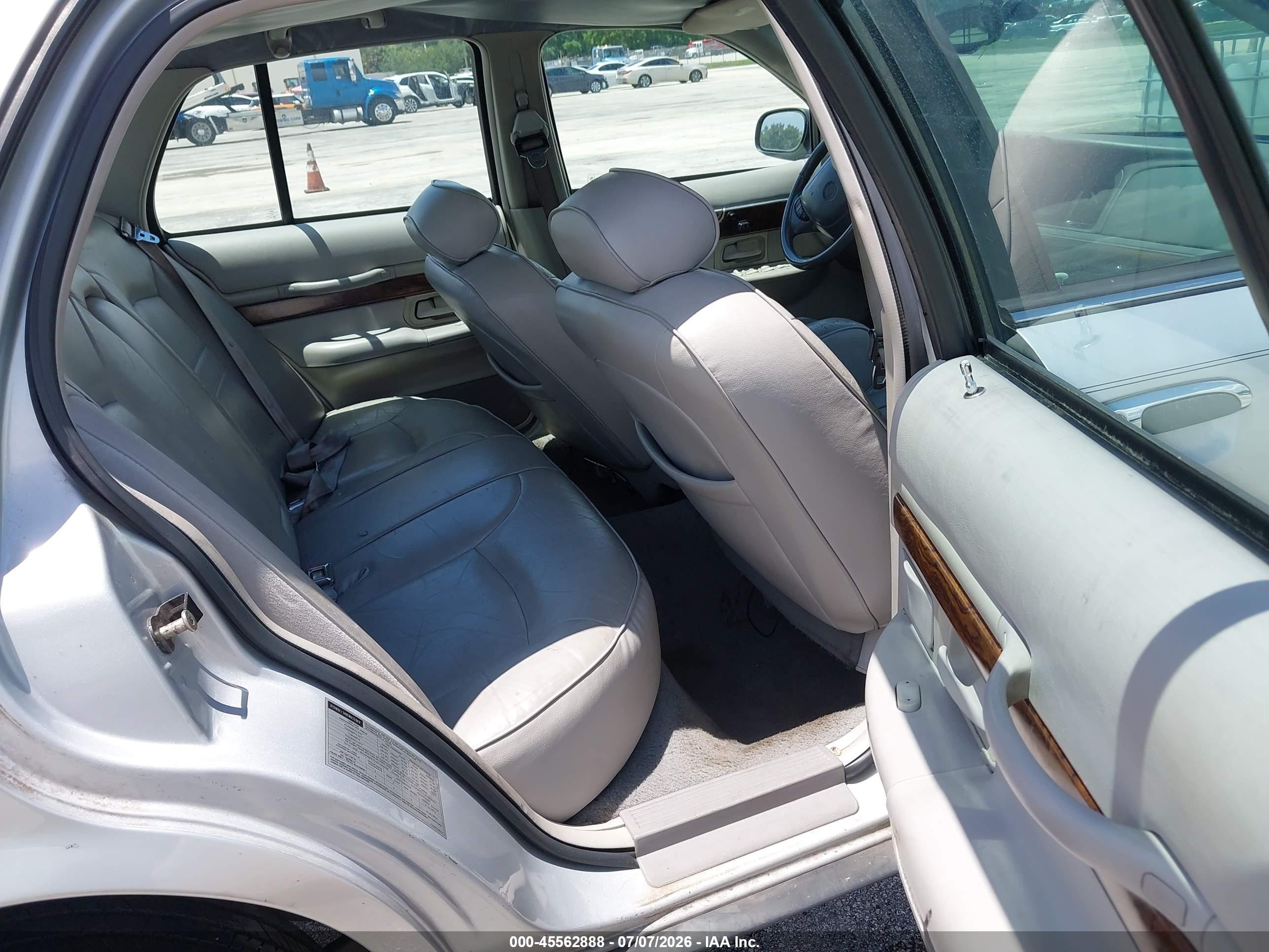 1998 Mercury Grand Marquis   Silver vin: 2MEFM75W0WX663307