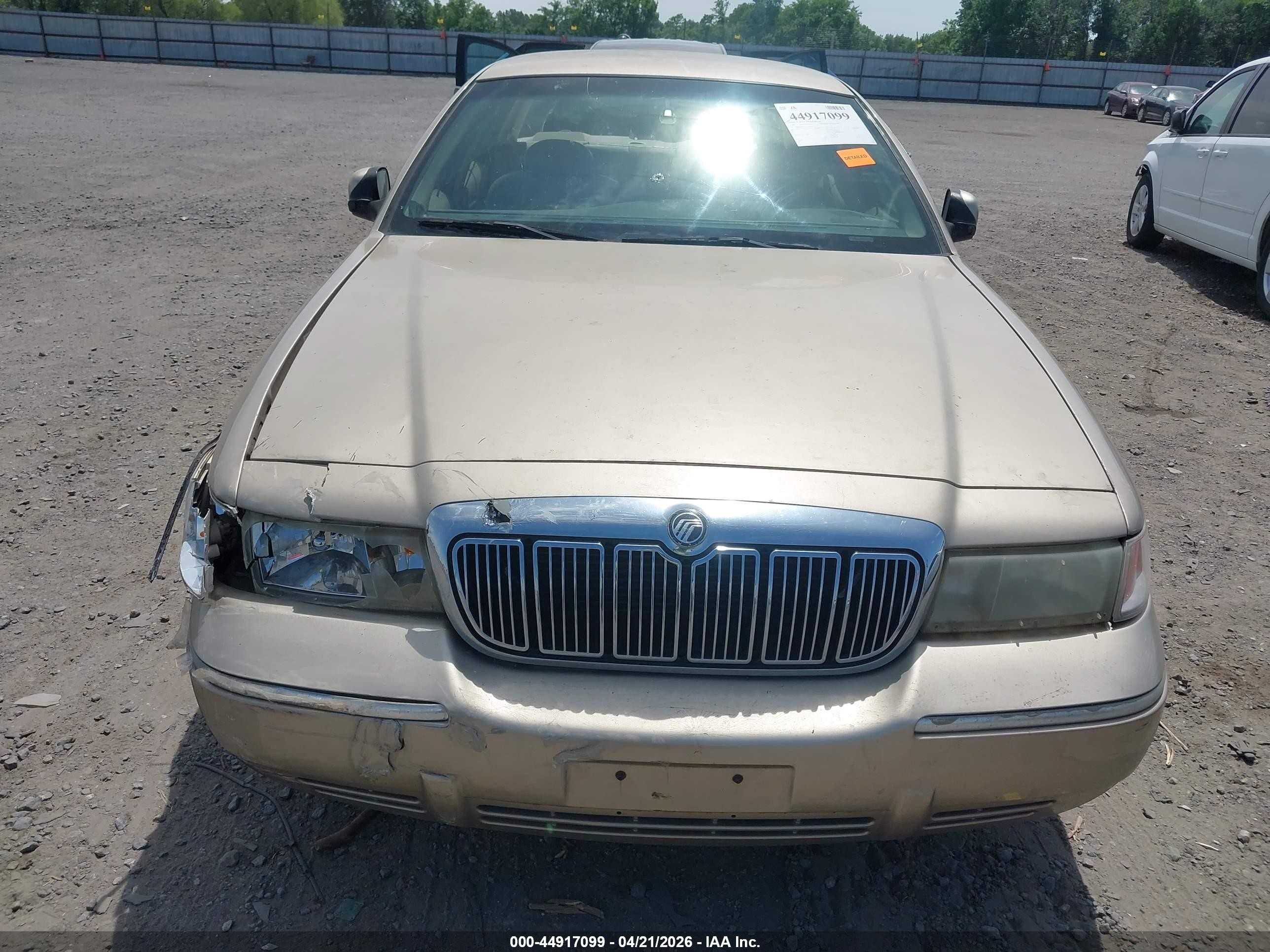 2000 Mercury Grand Marquis Ls Gold vin: 2MEFM75W0YX654920