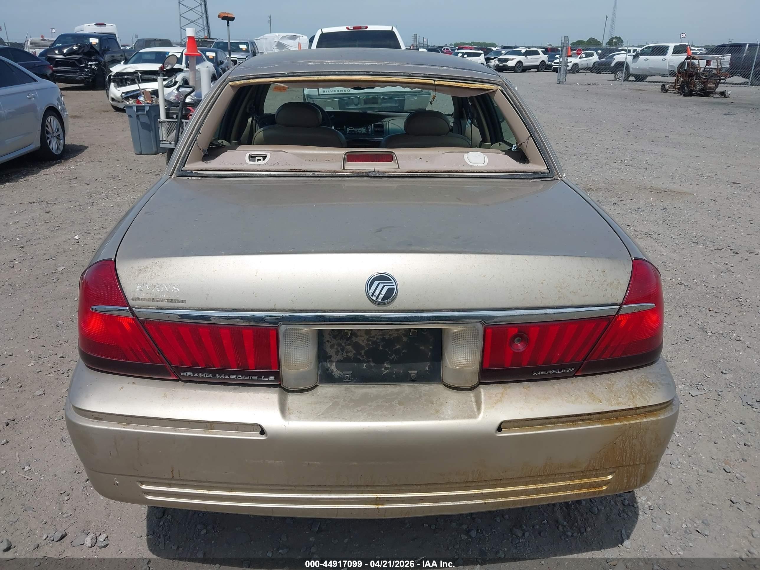 2000 Mercury Grand Marquis Ls Gold vin: 2MEFM75W0YX654920