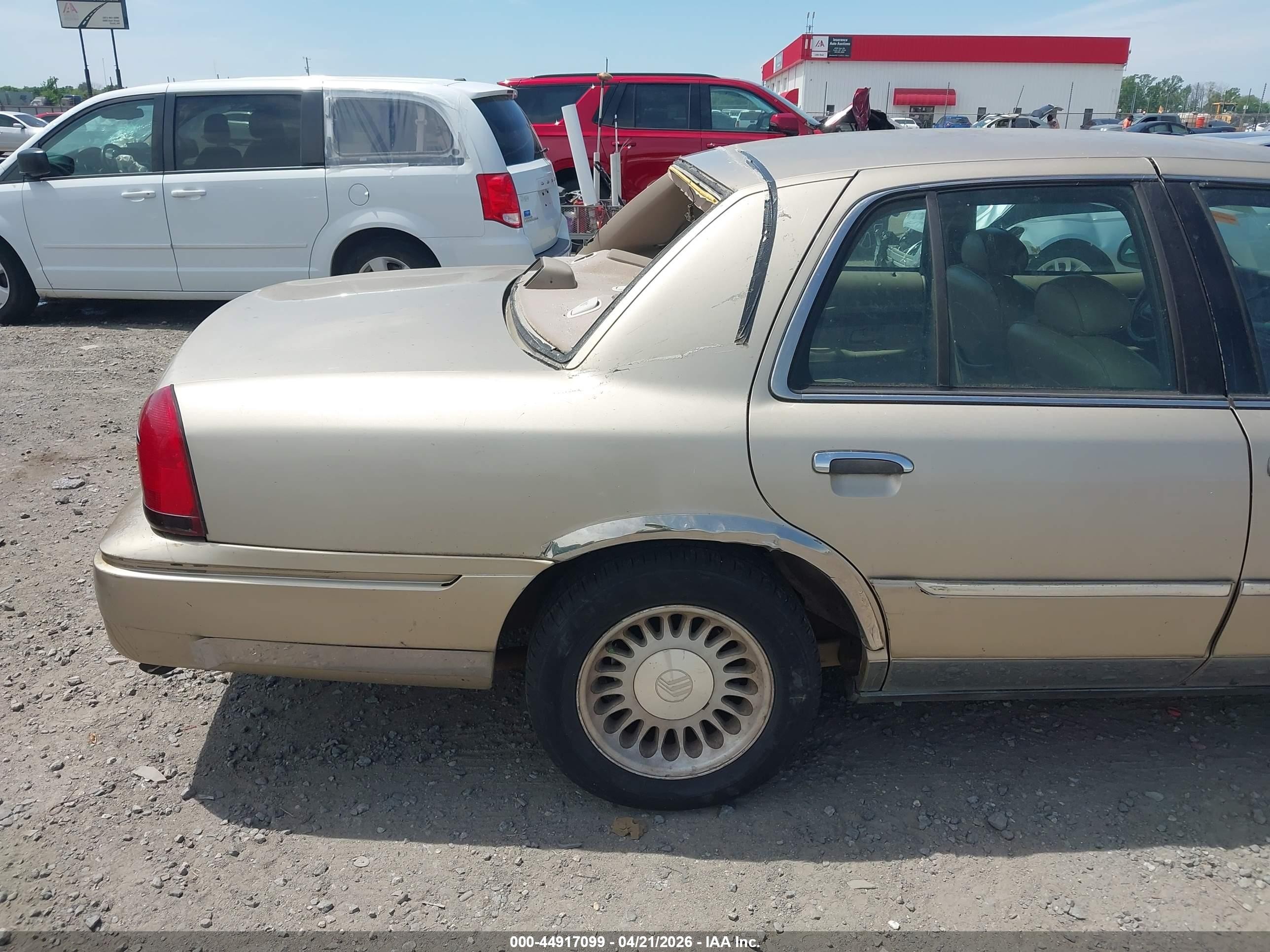 2000 Mercury Grand Marquis Ls Gold vin: 2MEFM75W0YX654920