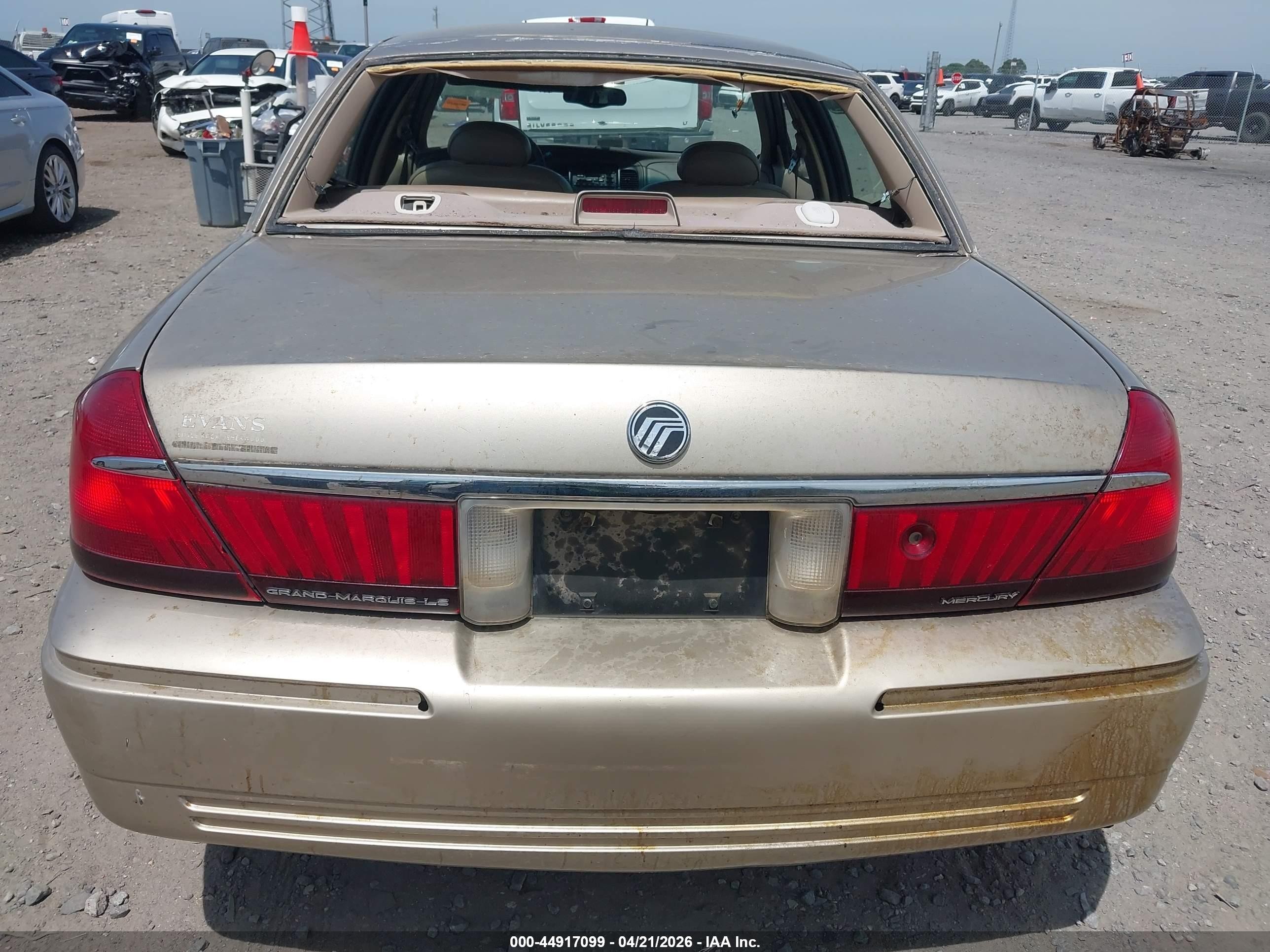 2000 Mercury Grand Marquis Ls Gold vin: 2MEFM75W0YX654920